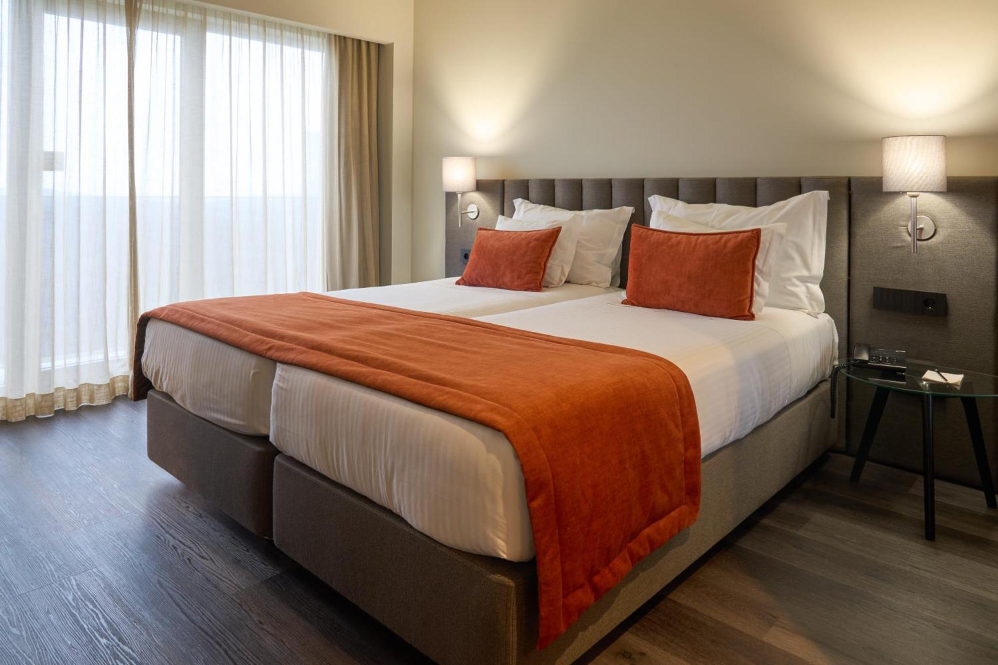 Hotel Versatile 4*