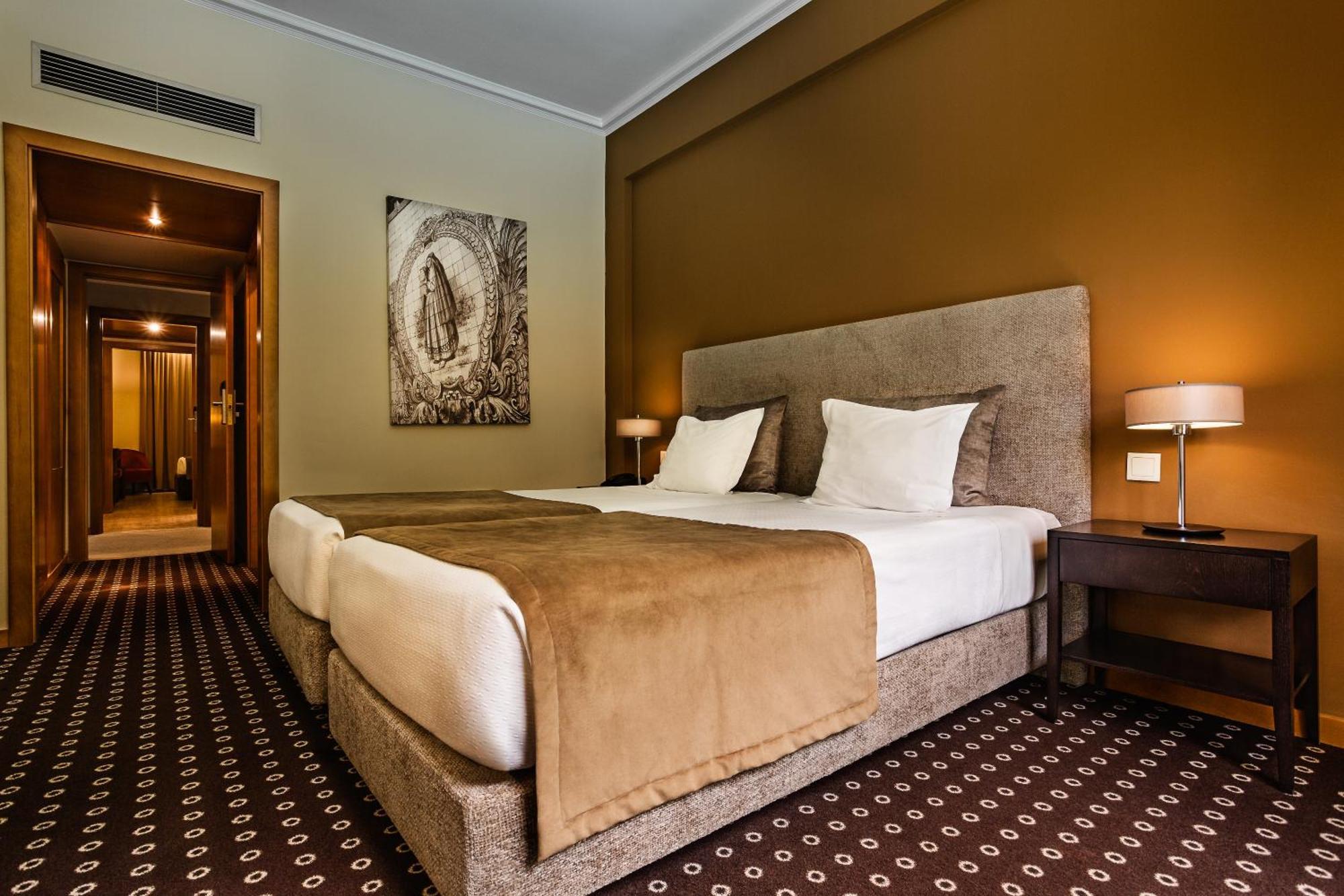 Grao Vasco - Historic And Hotel 4*