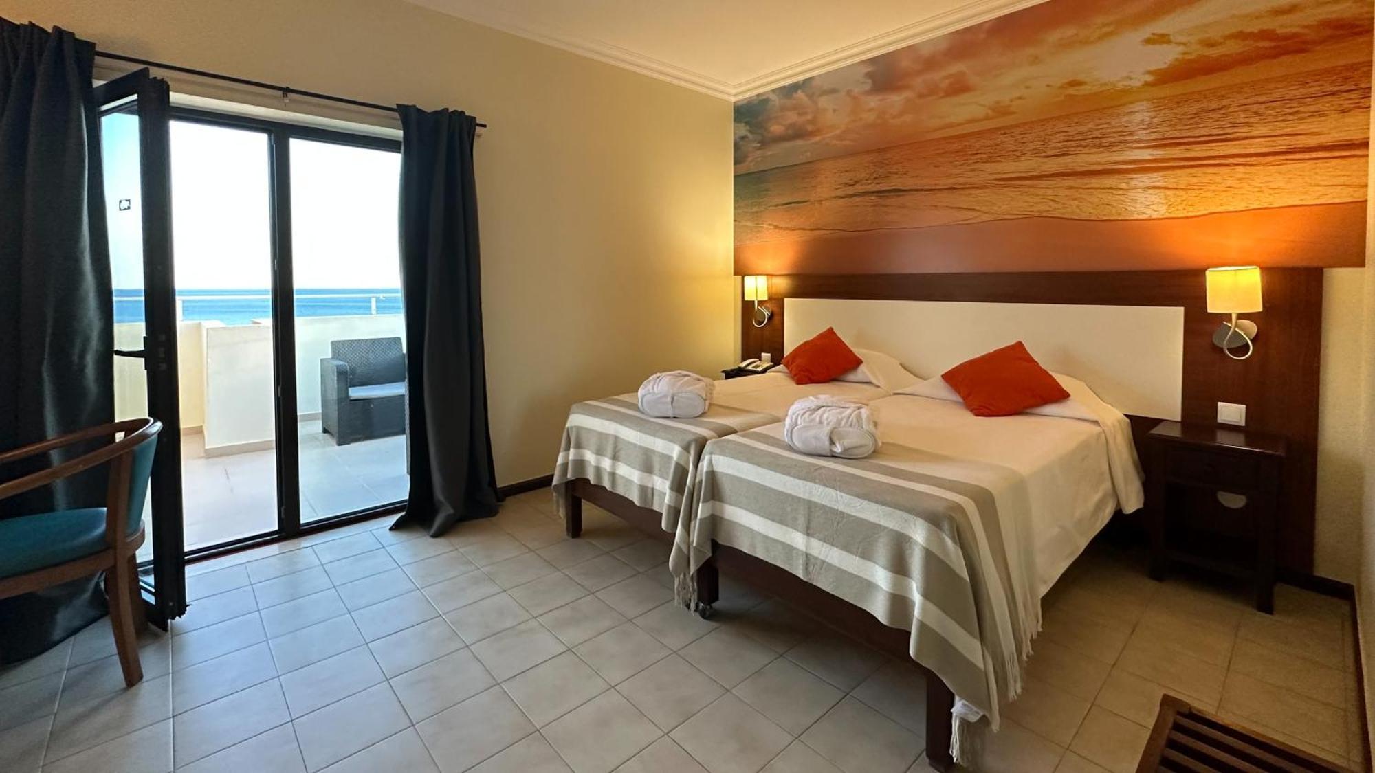 Avenida Hotel 3*