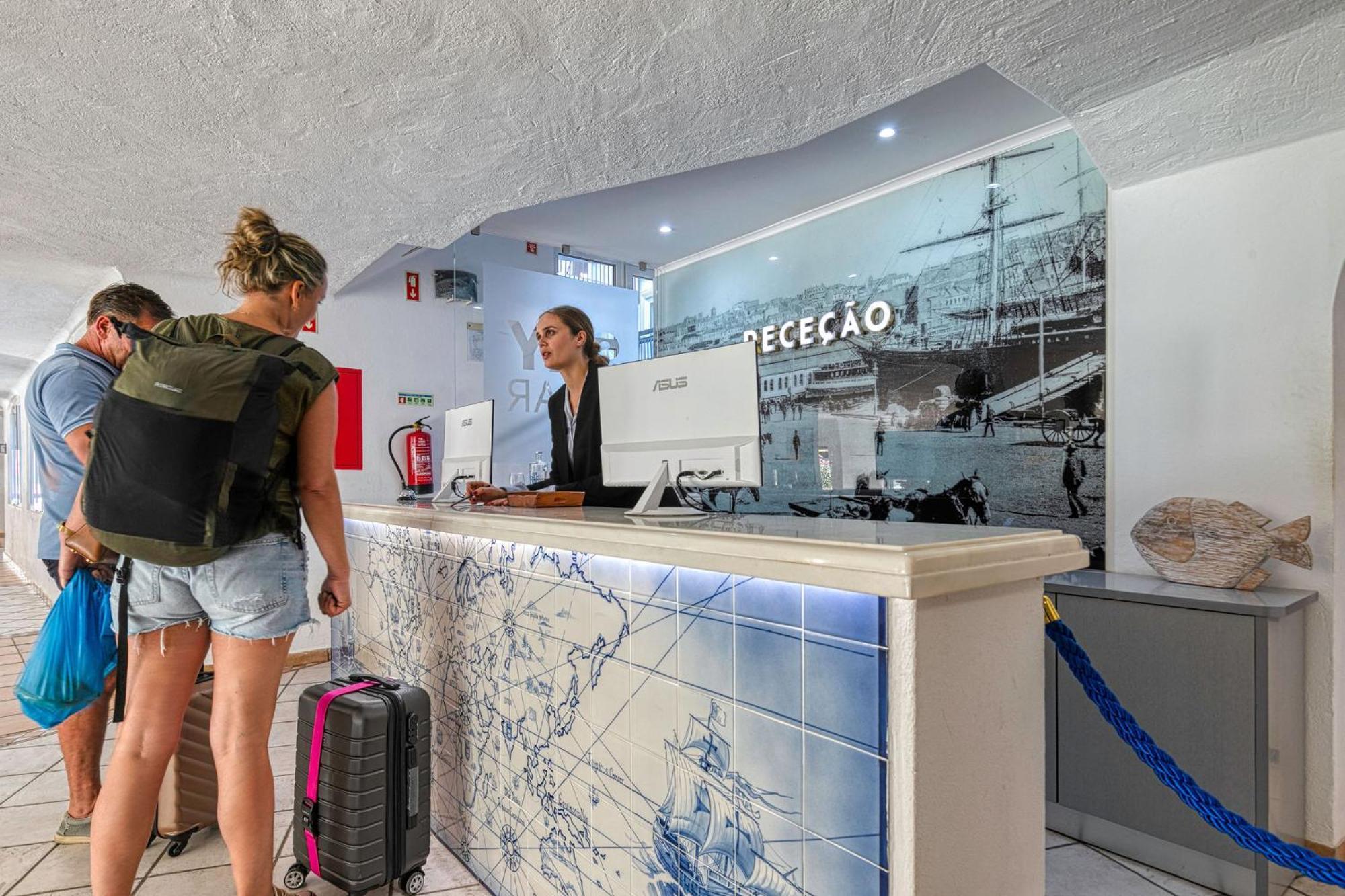 Hotel Carvoeiro Plaza 3*
