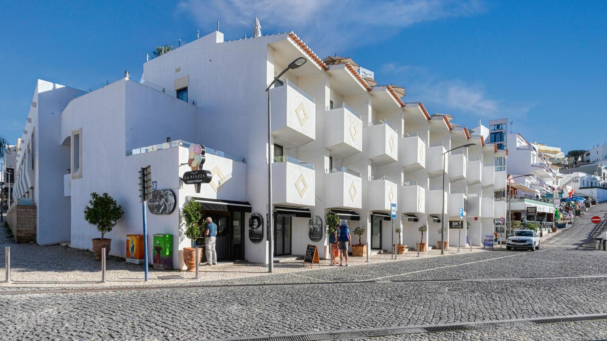 Hotel Carvoeiro Plaza 3*
