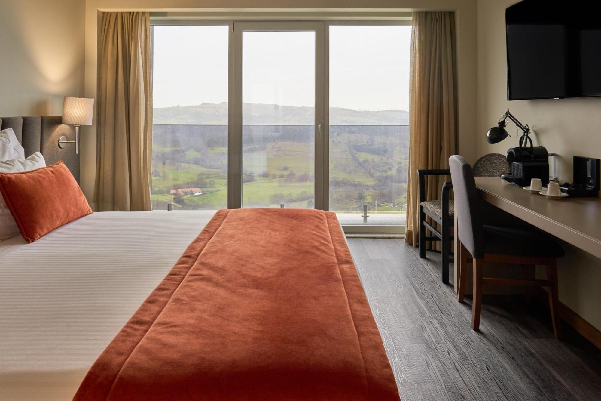 Hotel Versatile 4*