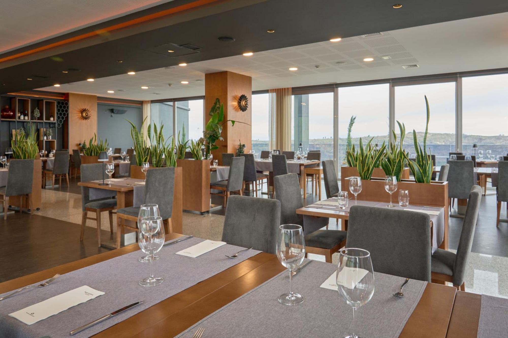 Versatile Hotel