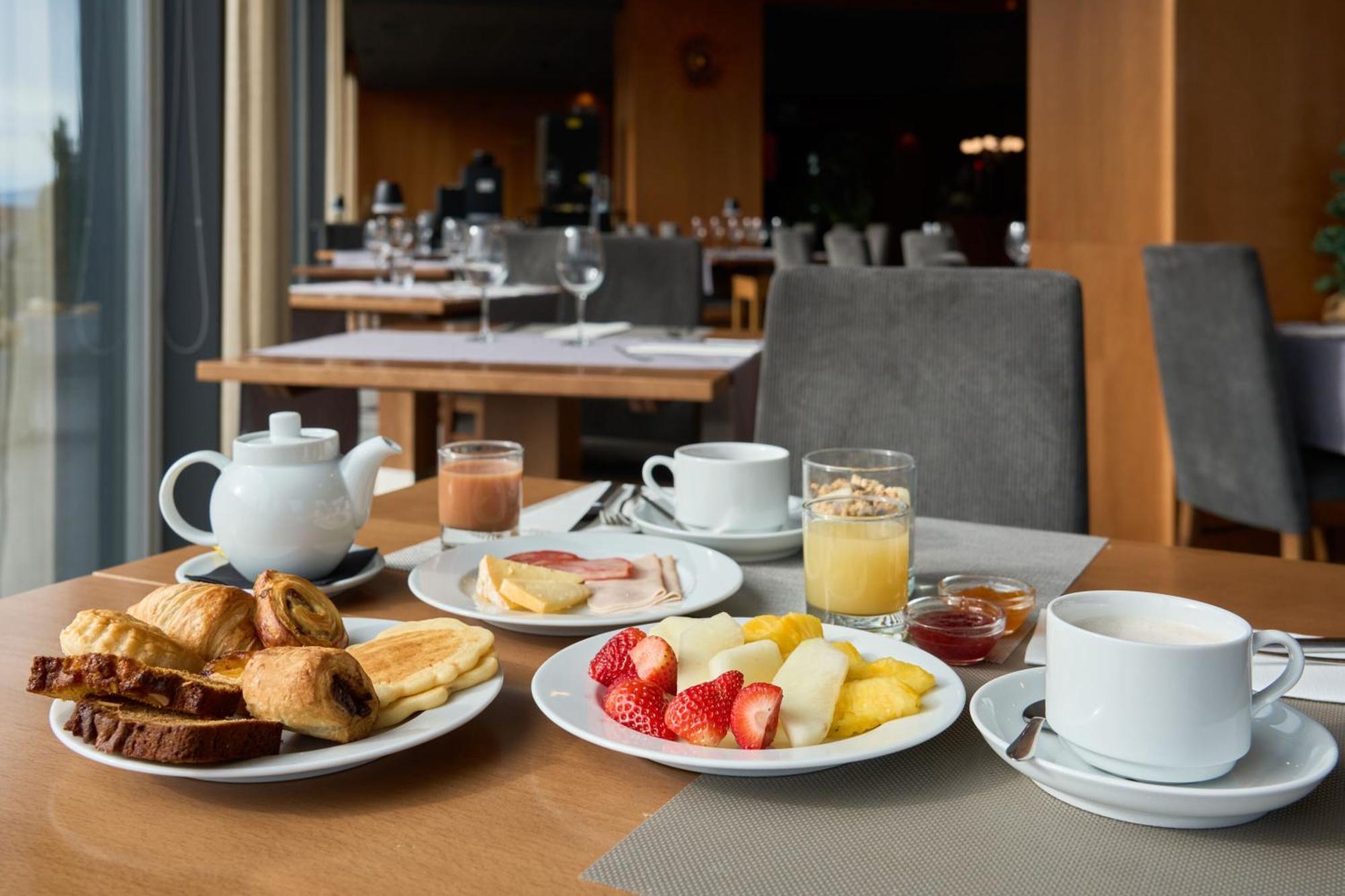 Versatile Hotel