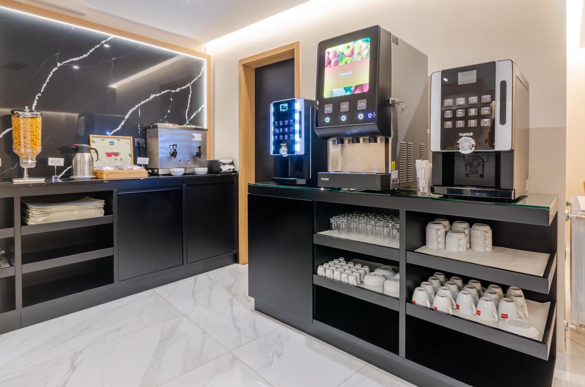 Hotel Alvorada 3*