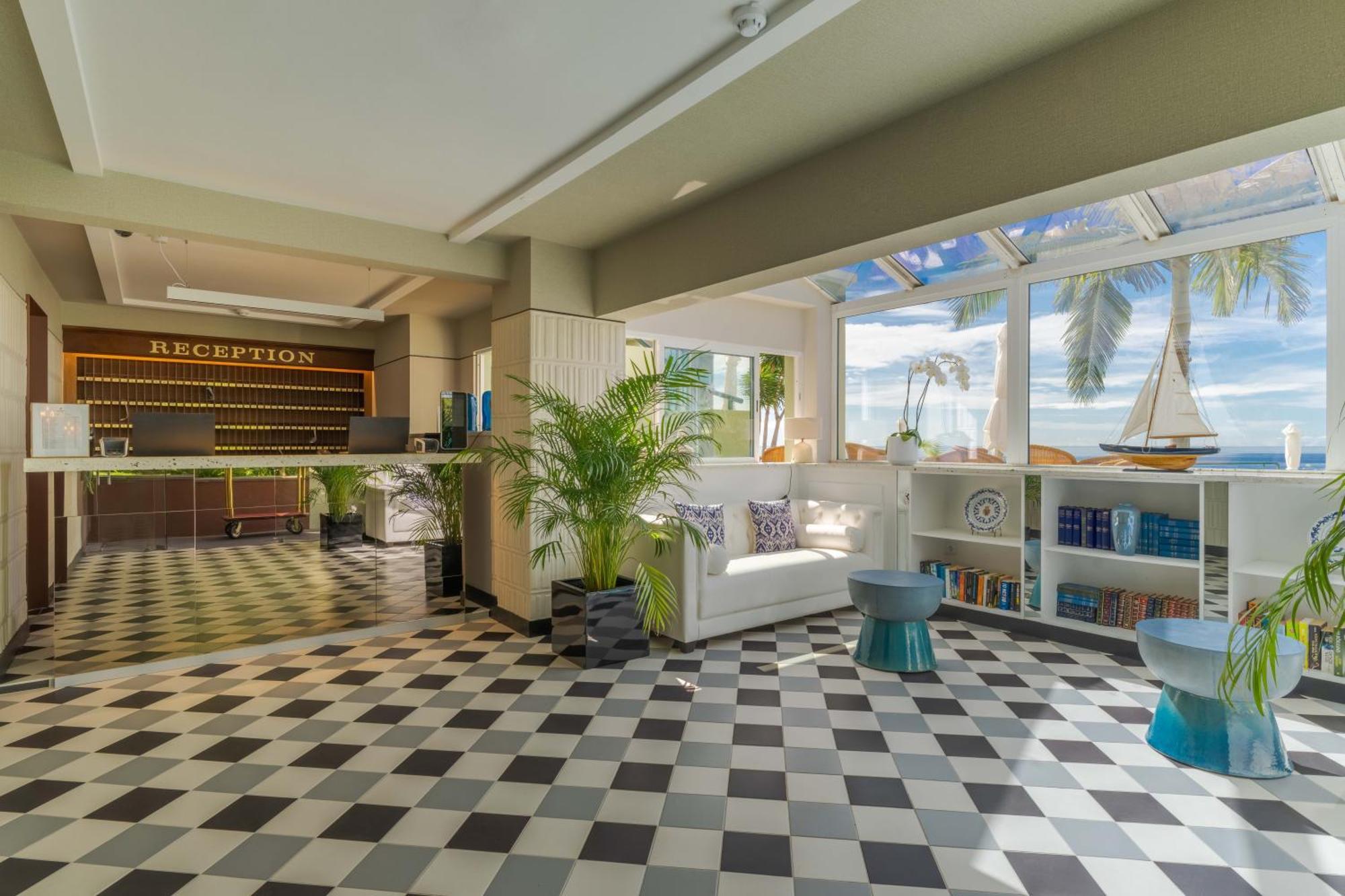Hotel Pestana Lido Madeira Ocean 5*