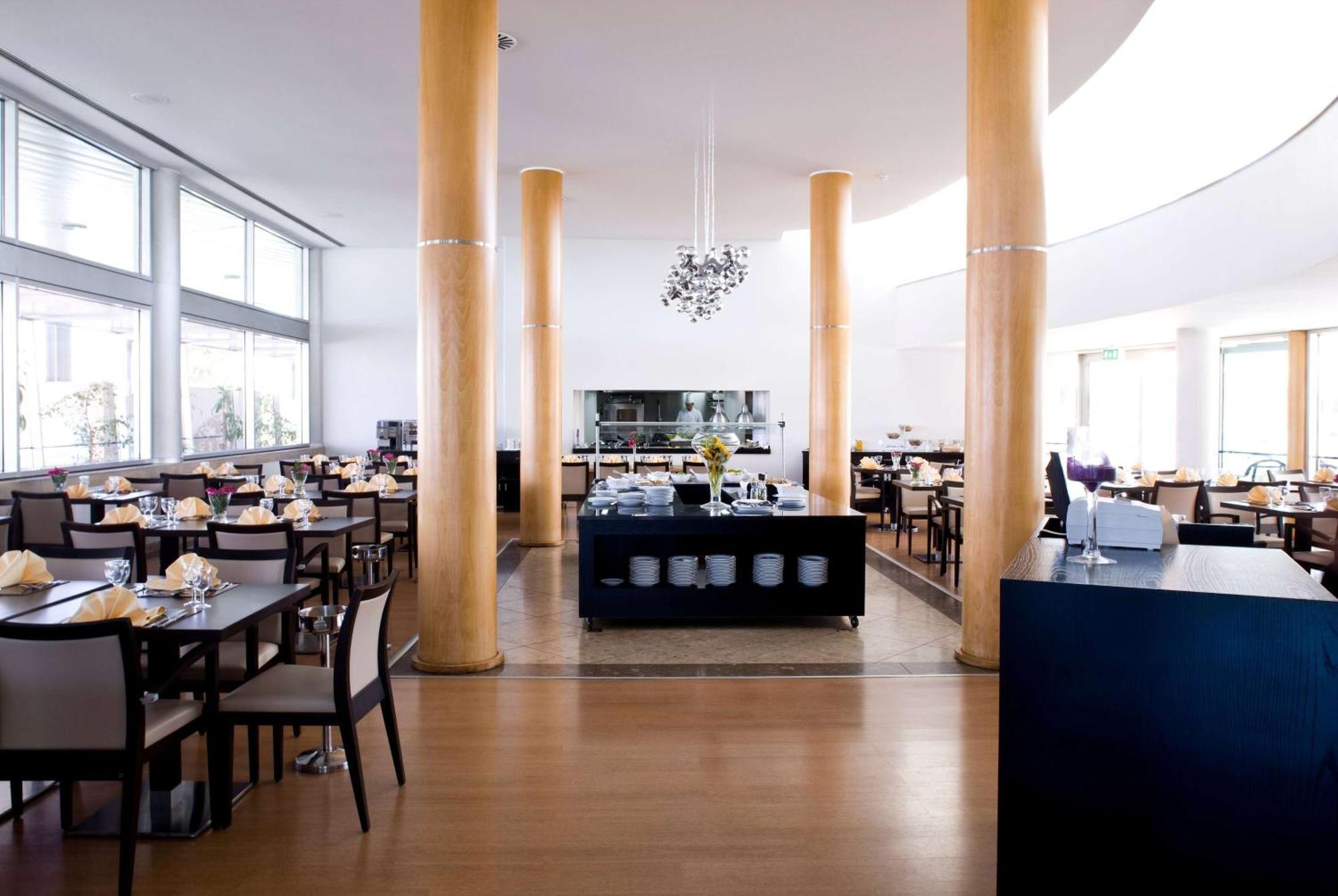 Tryp By Wyndham Porto Expo Leça da Palmeira