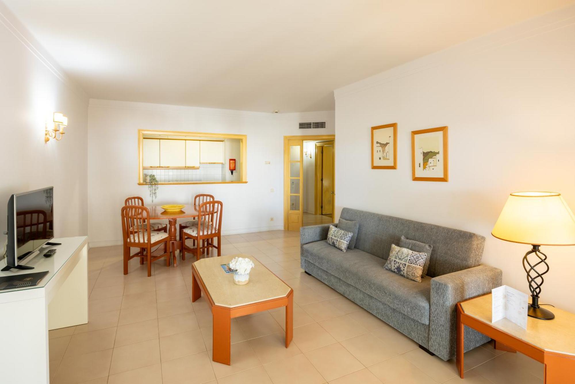 Hotel Clube Do 4*