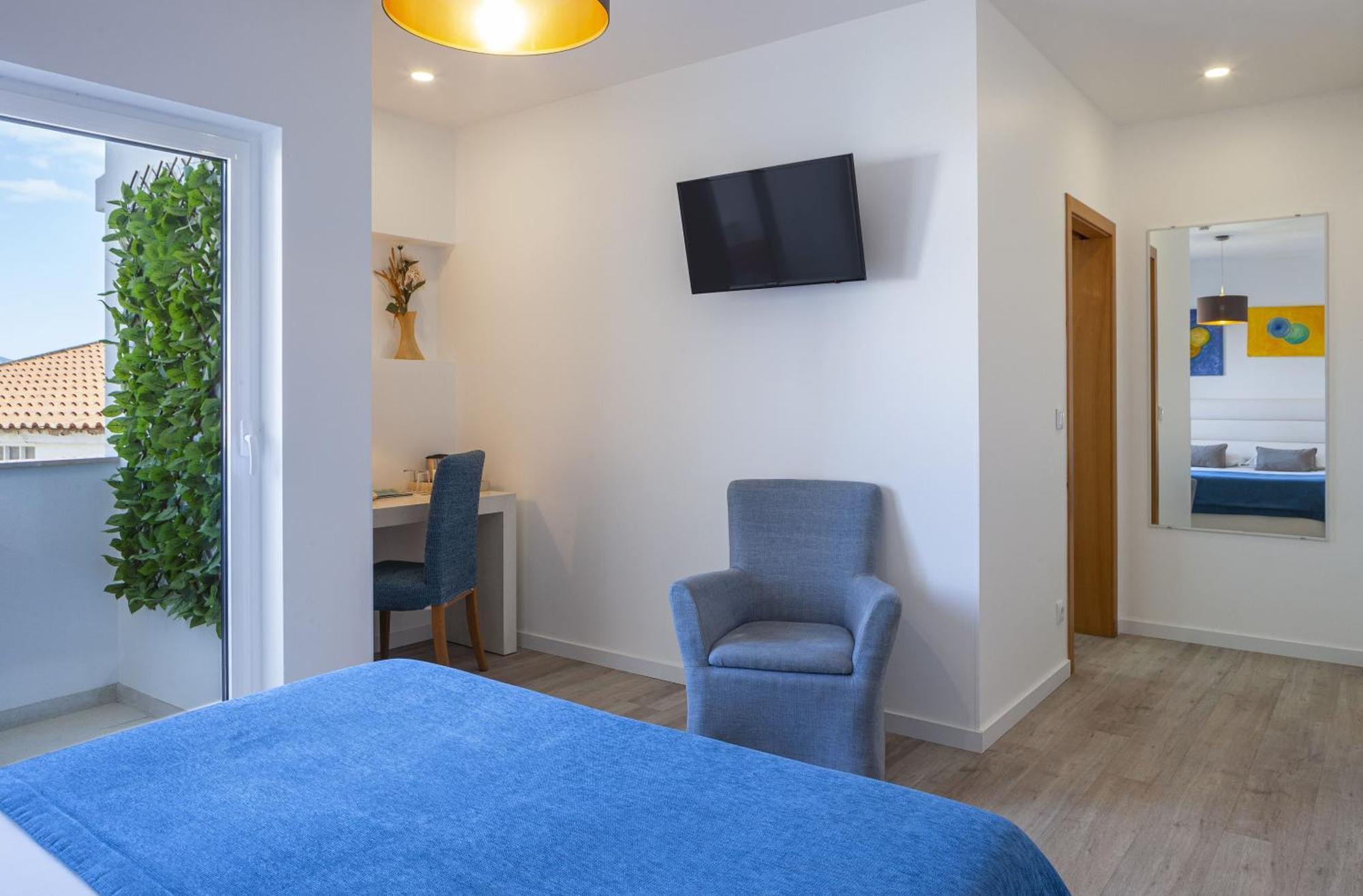 Boutique Casa Do Outeiro - Arts & Crafts Hotel 4*