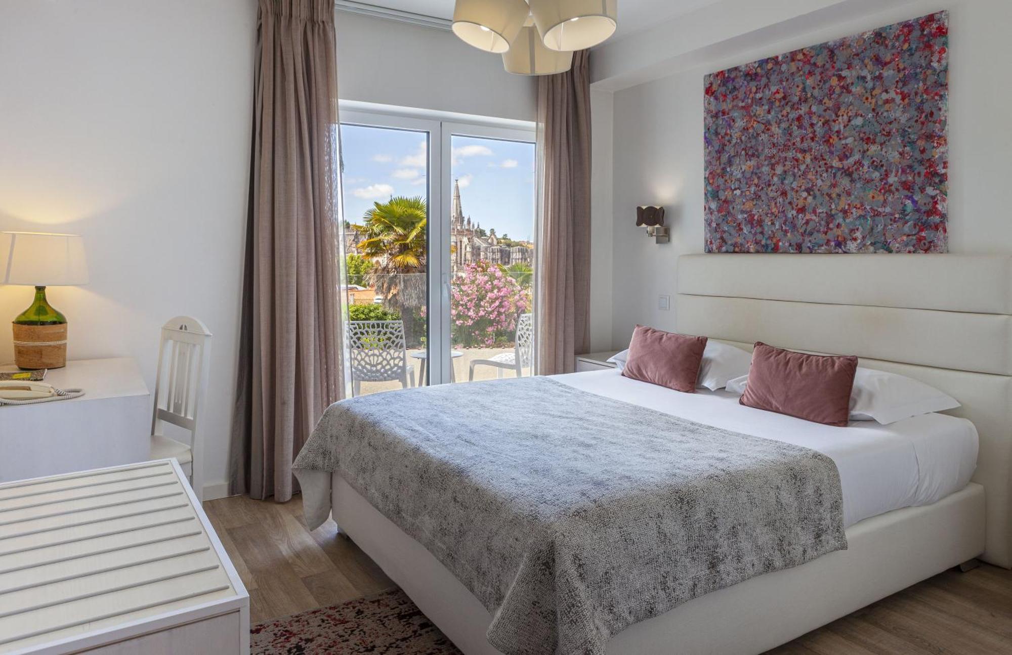 Boutique Casa Do Outeiro - Arts & Crafts Hotel 4*