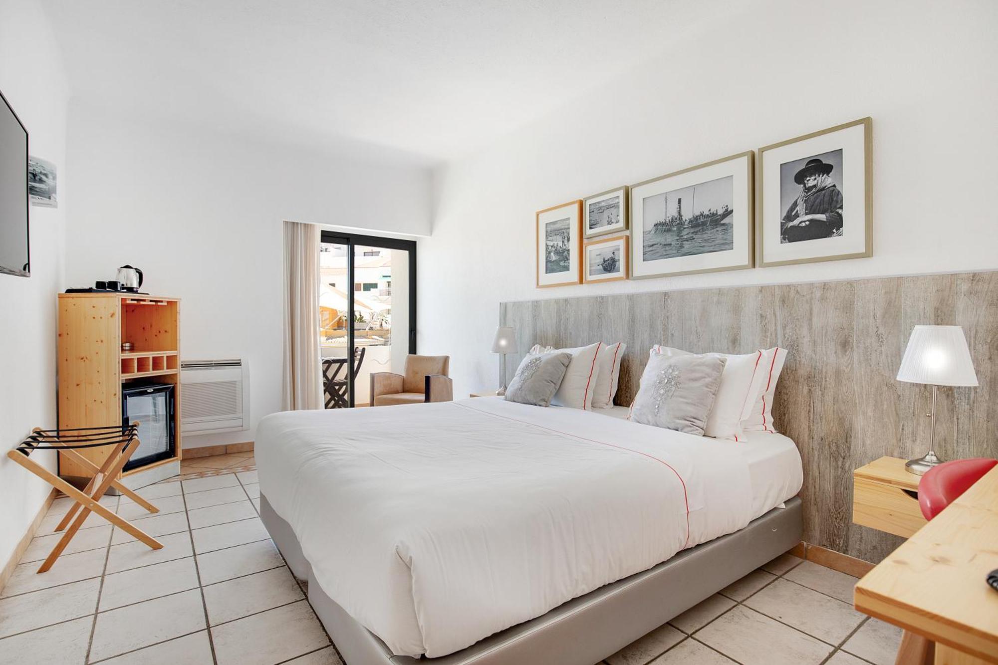 Hotel Carvoeiro Plaza Hotel 3*