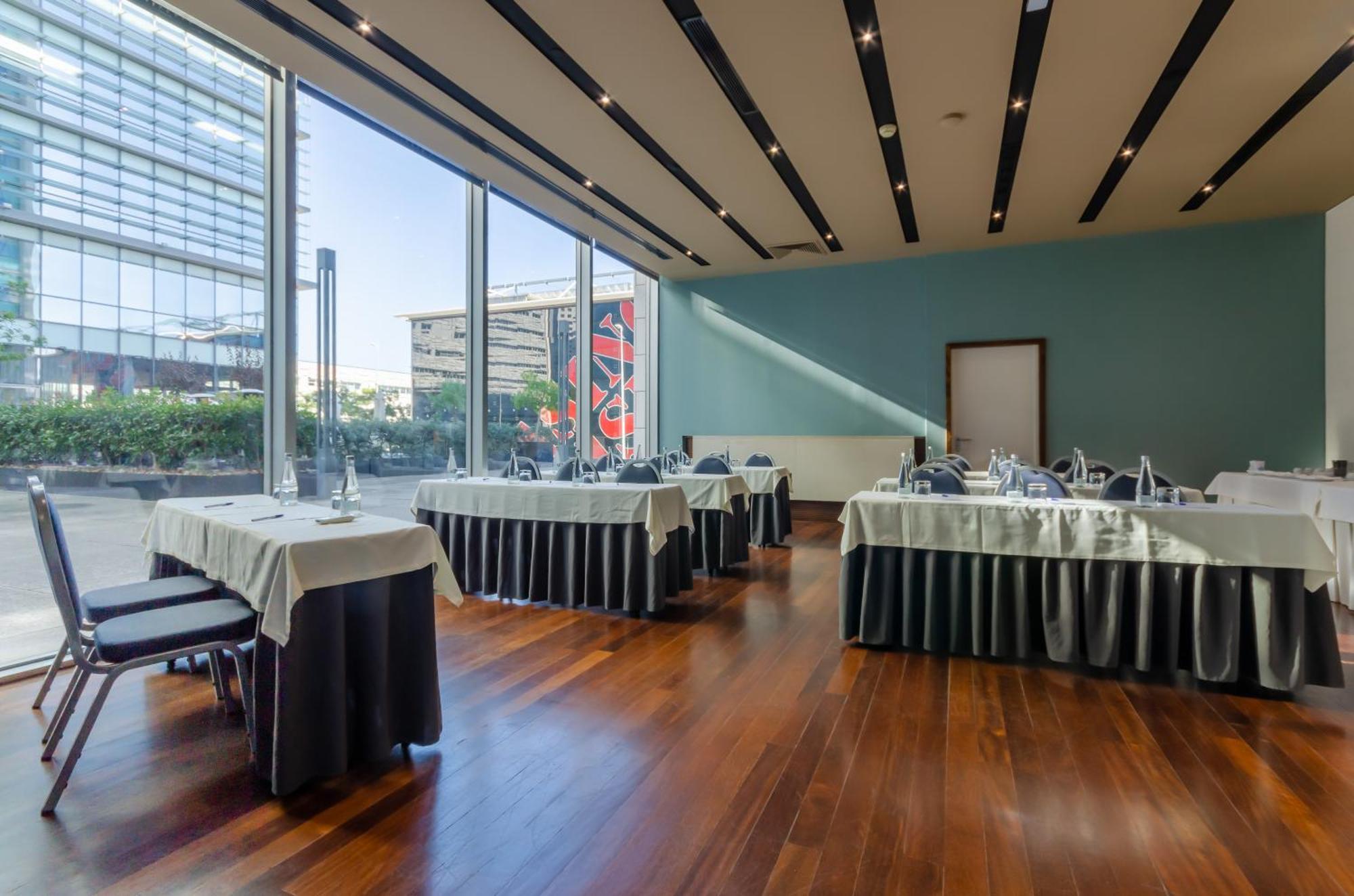 Olissippo Oriente Hotel 4*