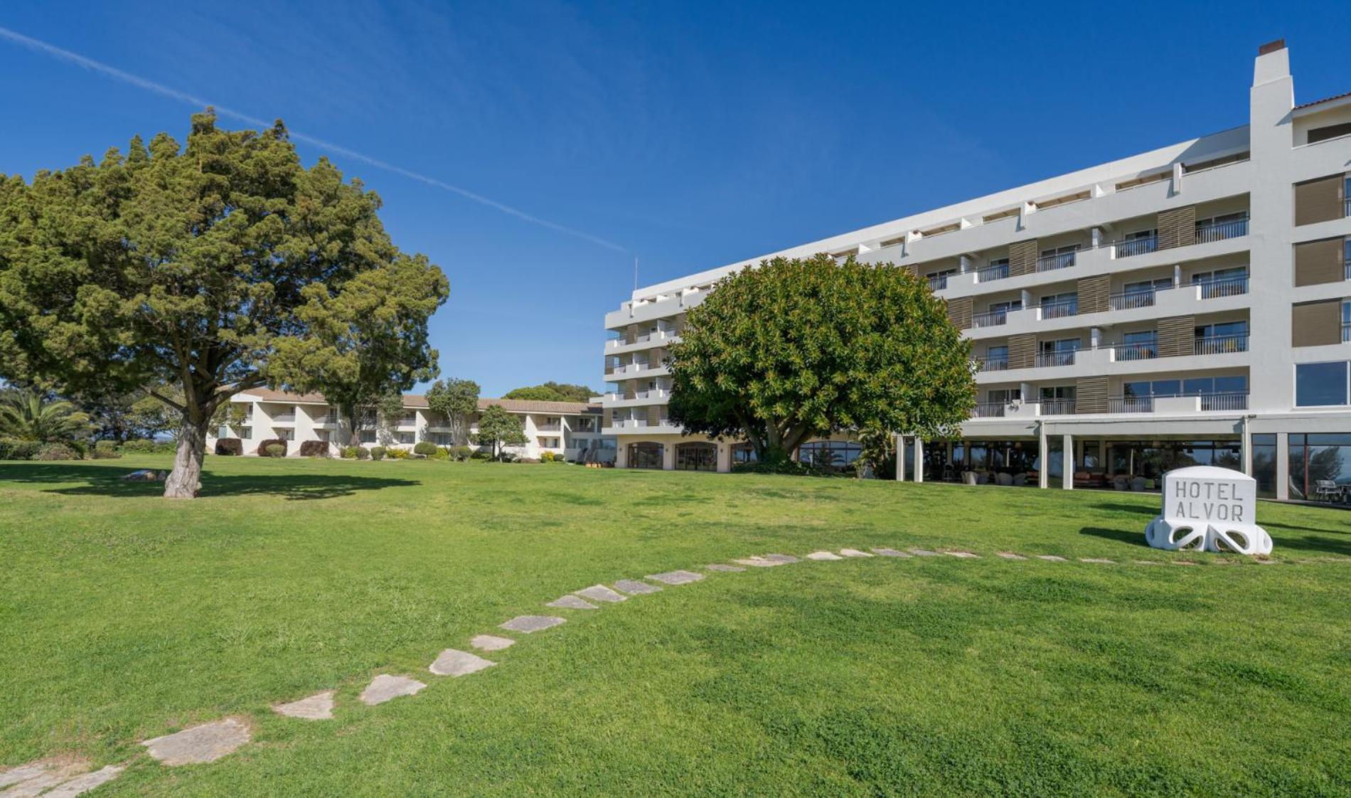 Pestana Premium & Golf Hotel 5*