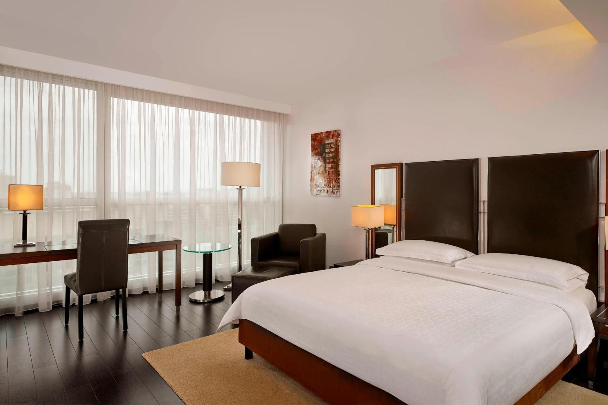 Hotel Sheraton & Oporto