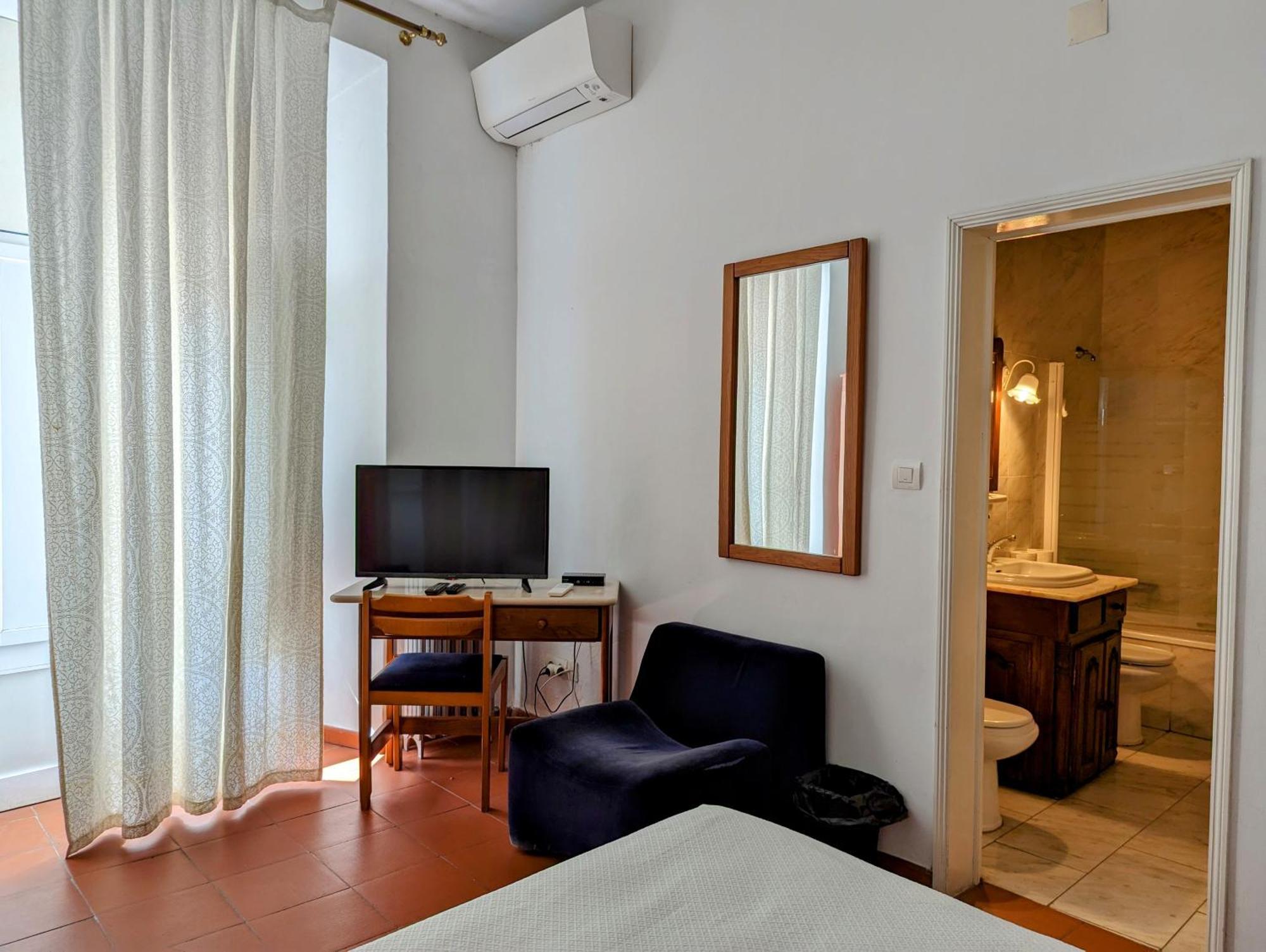 Hotel Solar De Monfalim 2*