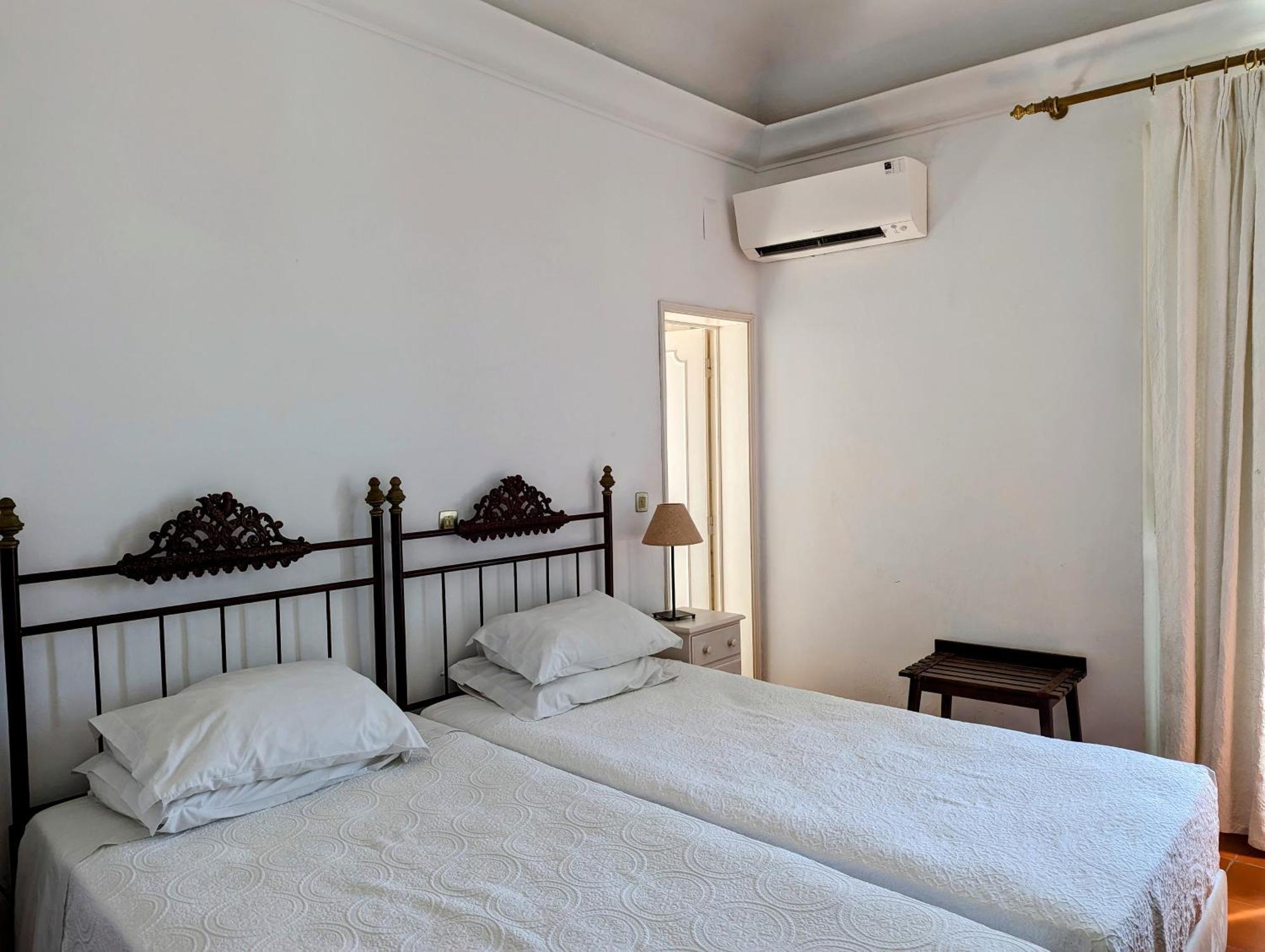 Solar De Monfalim Hotel Evora