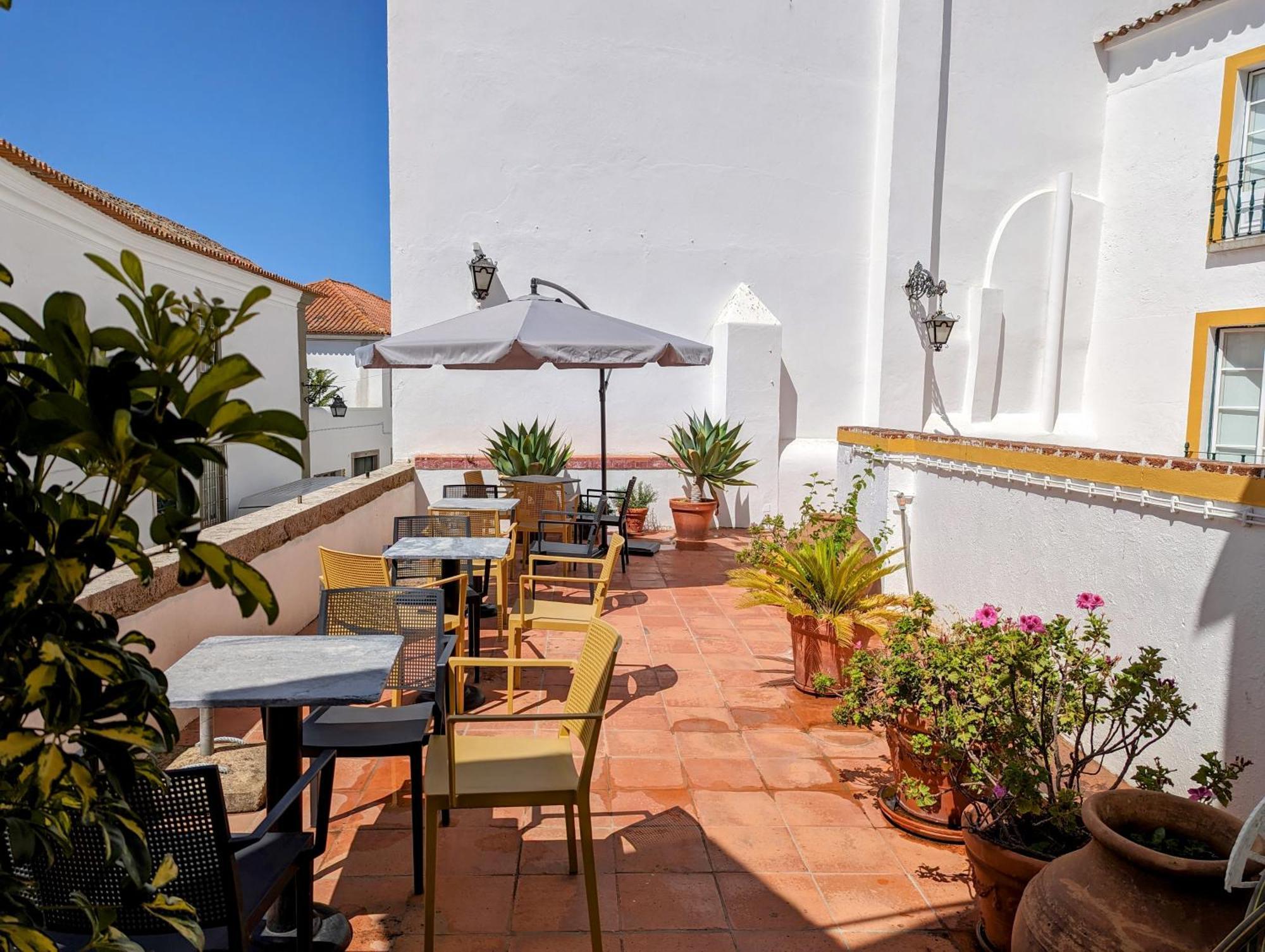 Hotel Solar De Monfalim
