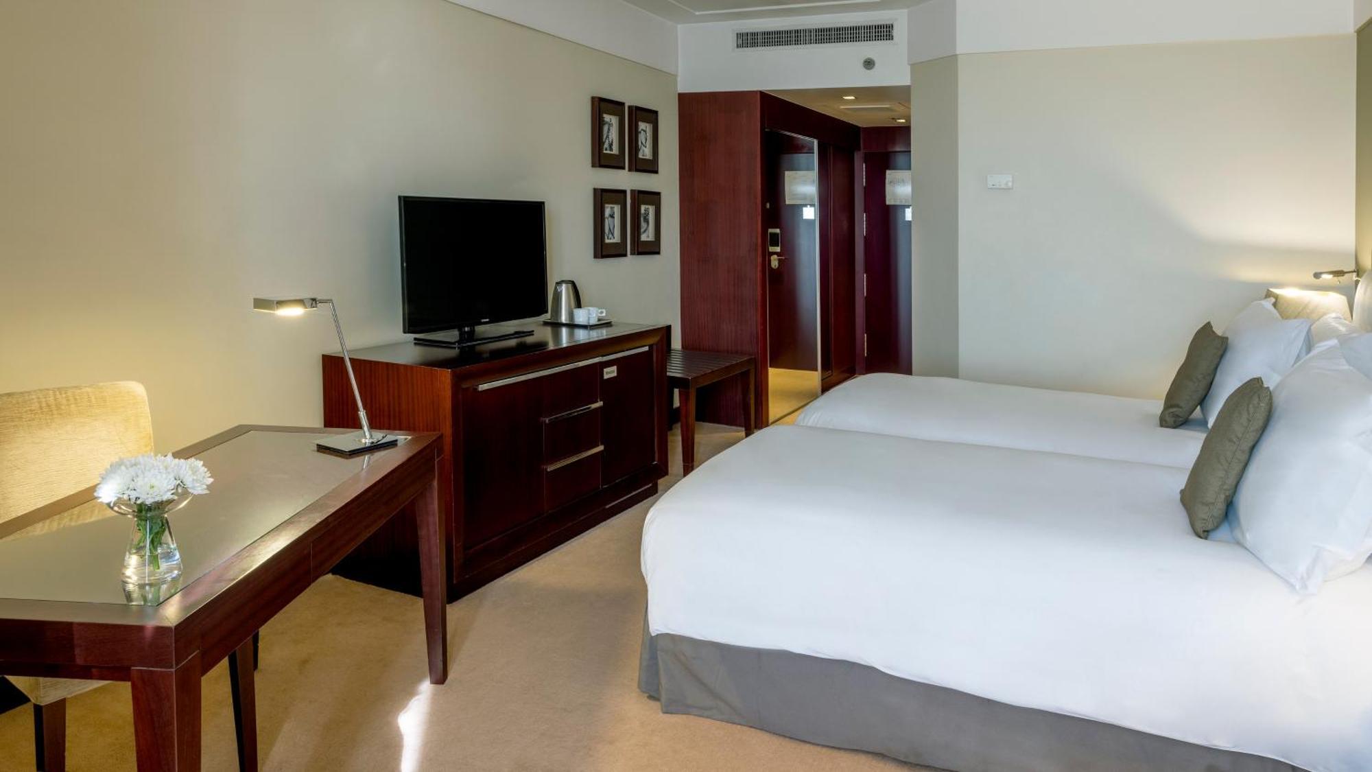 Crowne Plaza By Ihg Hotel Porto