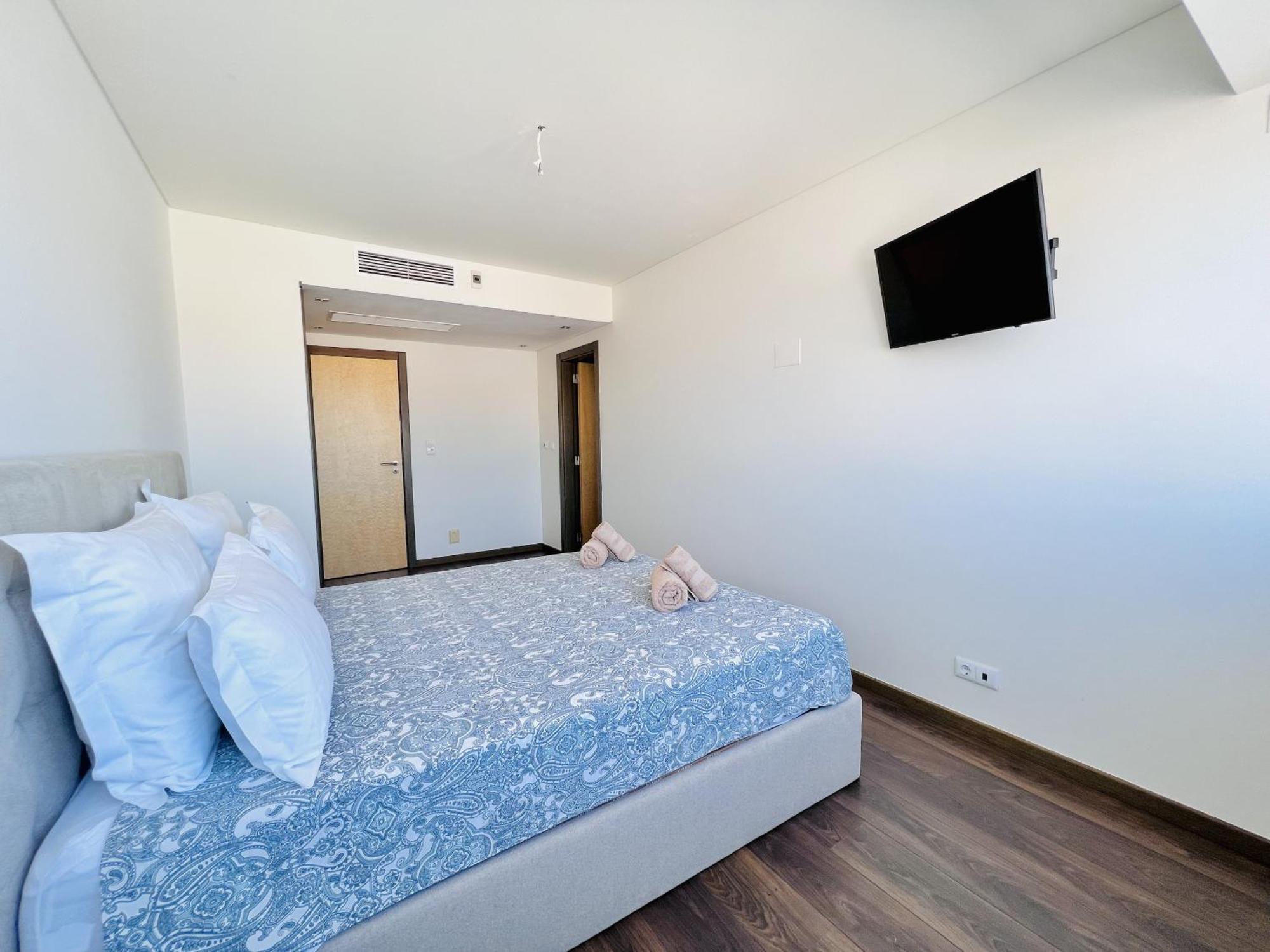 Front Line, Sea View, Luxury Penthouse In Caparica Apartment *