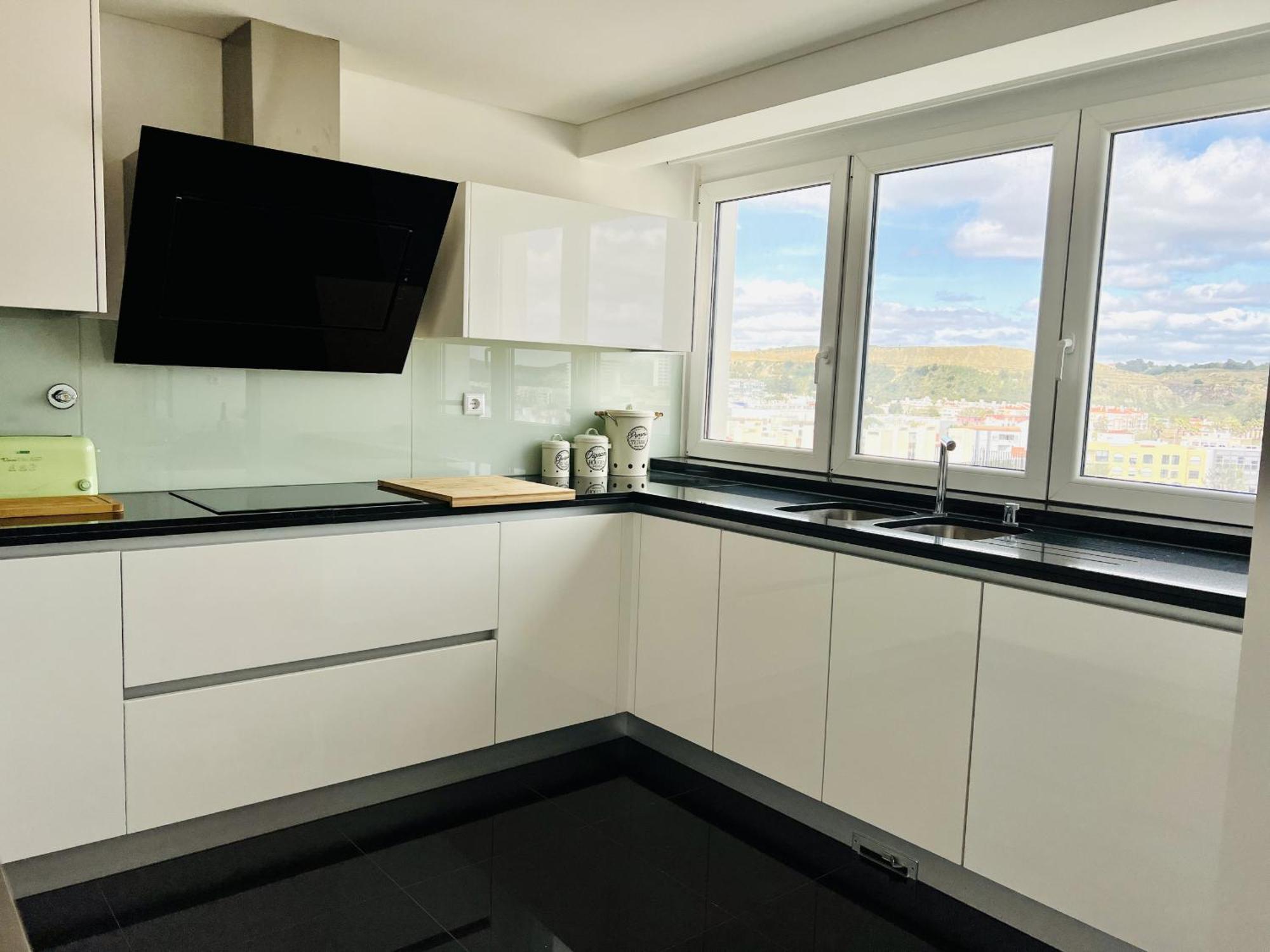 Apartment Front Line, Sea View, Luxury Penthouse In Caparica Costa da Caparica