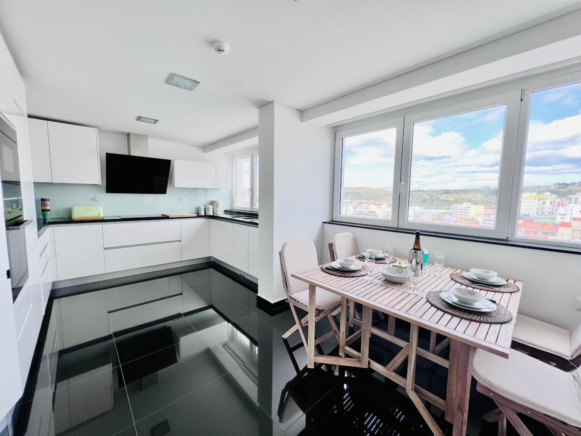 Front Line, Sea View, Luxury Penthouse In Caparica Costa da Caparica