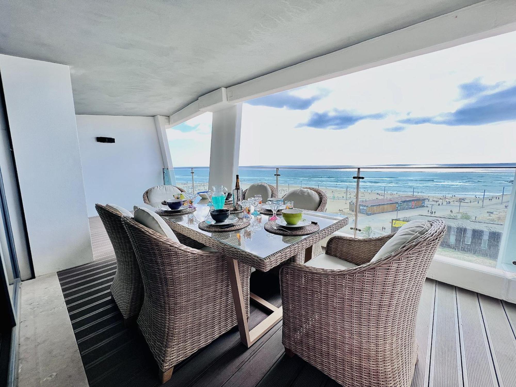 Front Line, Sea View, Luxury Penthouse In Caparica Apartment *