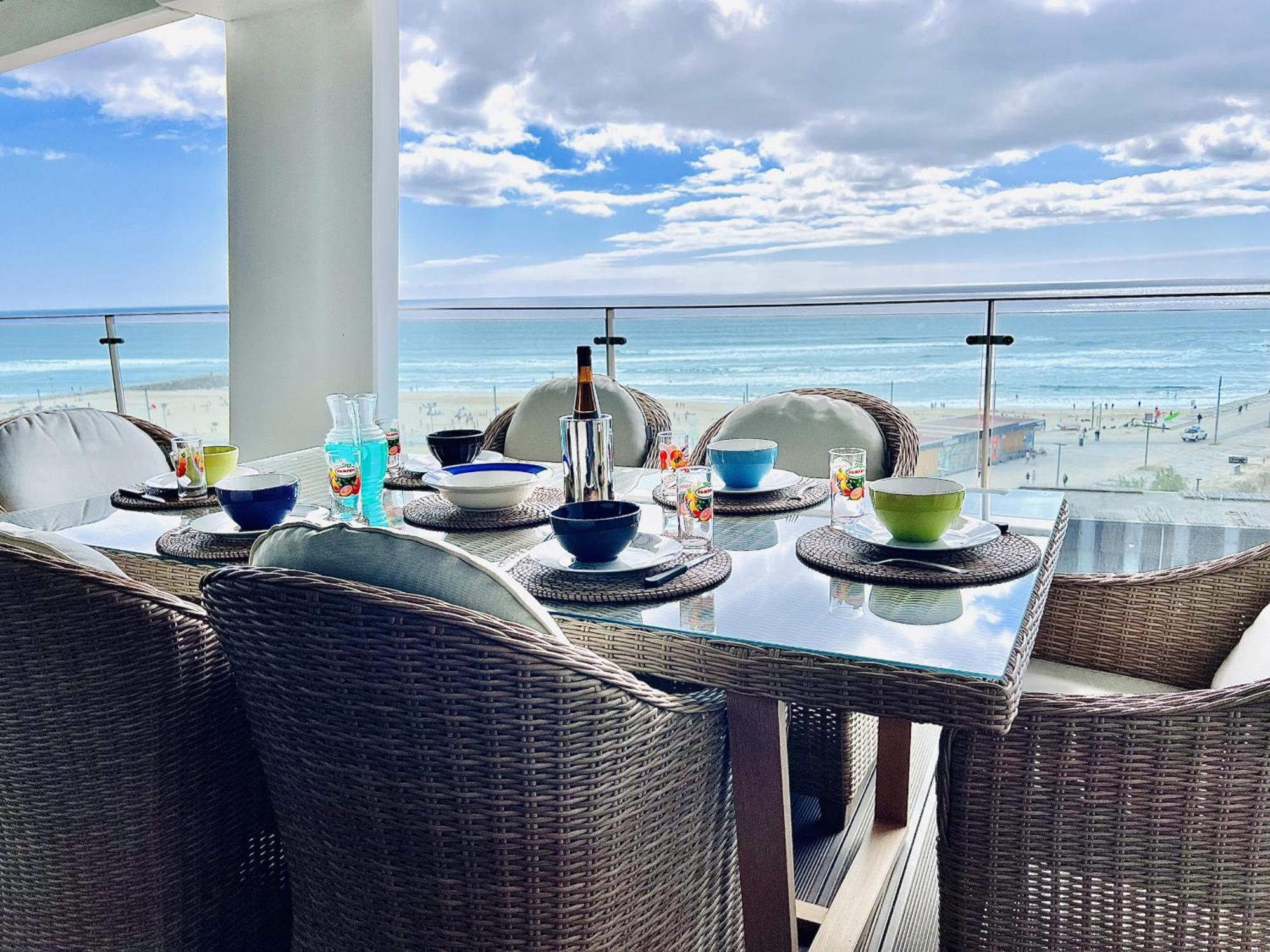 Front Line, Sea View, Luxury Penthouse In Caparica