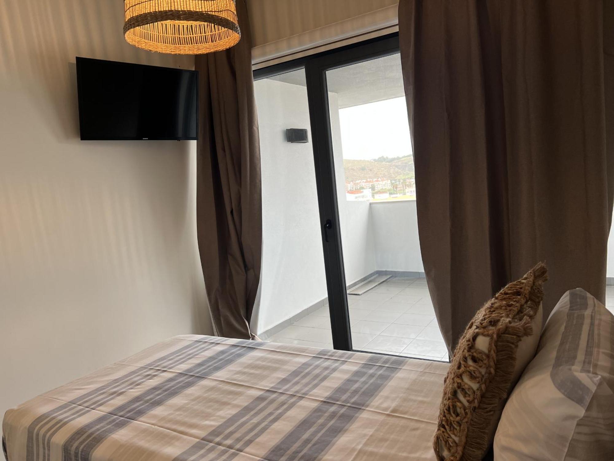 Front Line, Sea View, Luxury Penthouse In Caparica Apartment