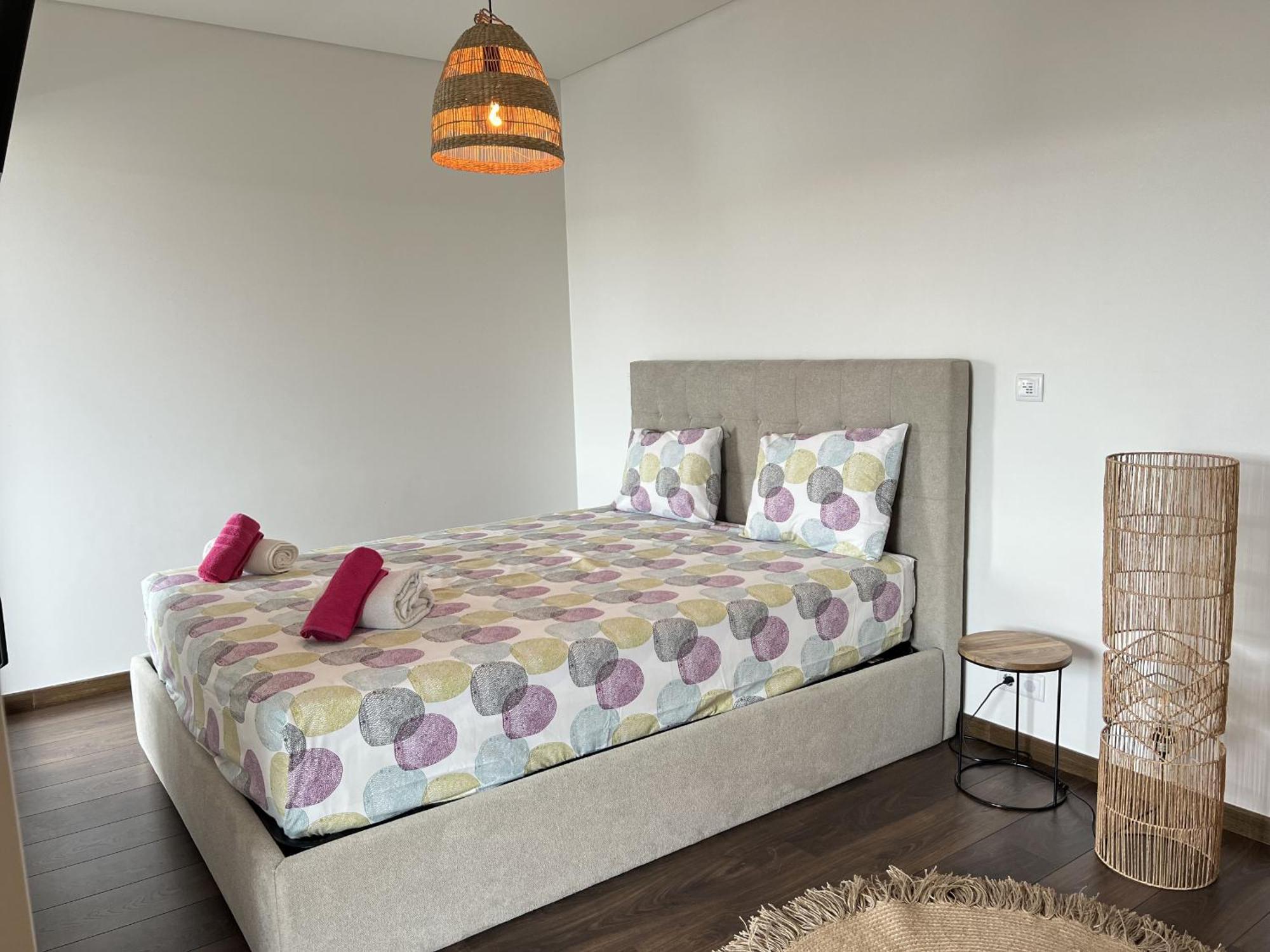 Front Line, Sea View, Luxury Penthouse In Caparica Apartment