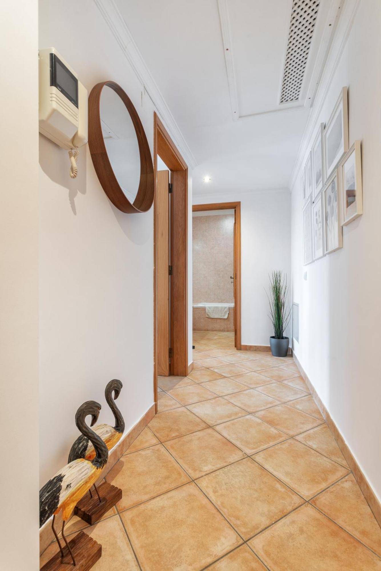 Apartamento Wonderful Flats With Pool By Host Wise