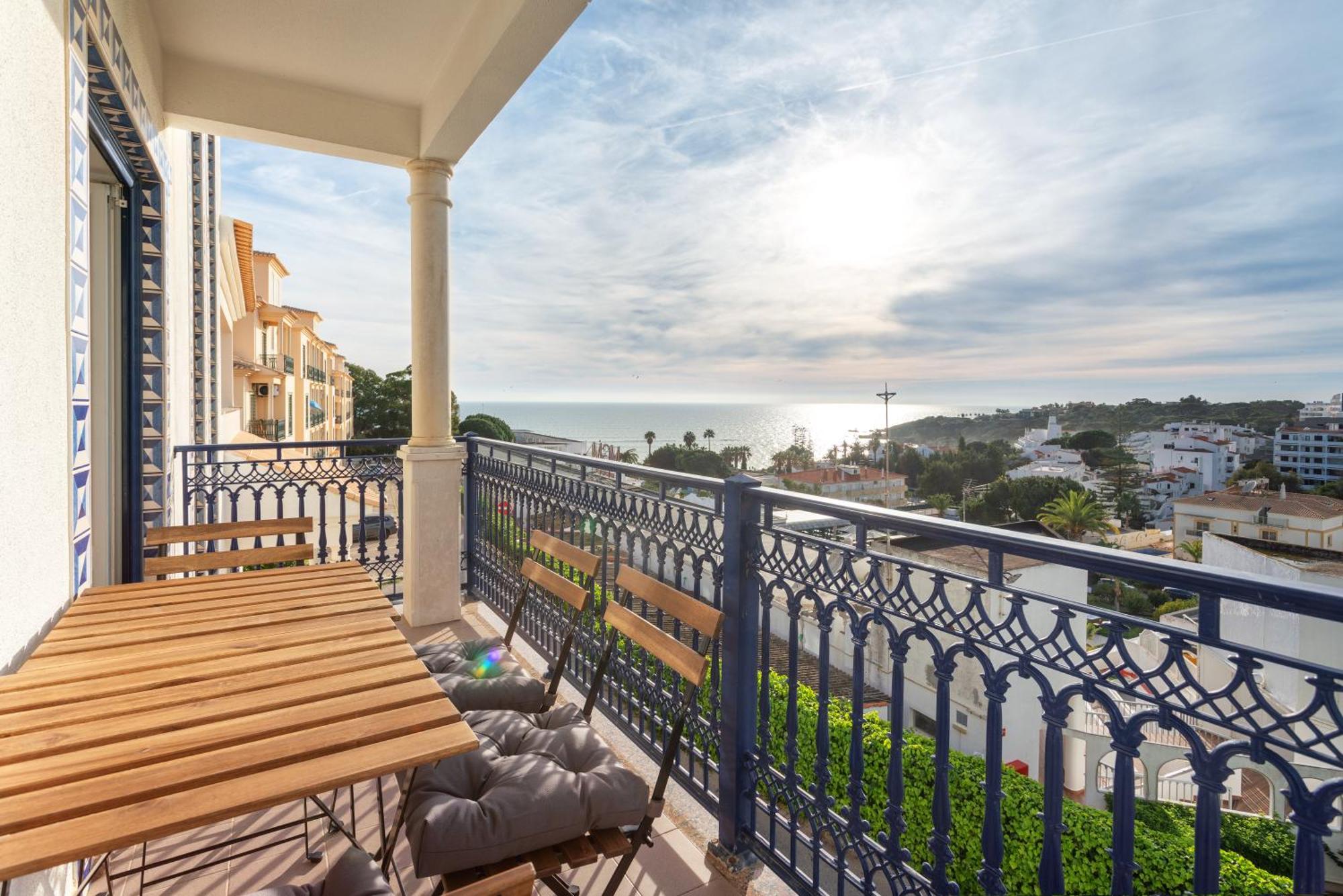 Wonderful Flats With Pool By Host Wise