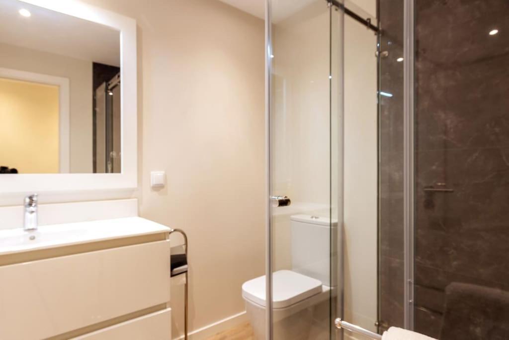 Luxury And Modern In Center Apartment Porto Moniz