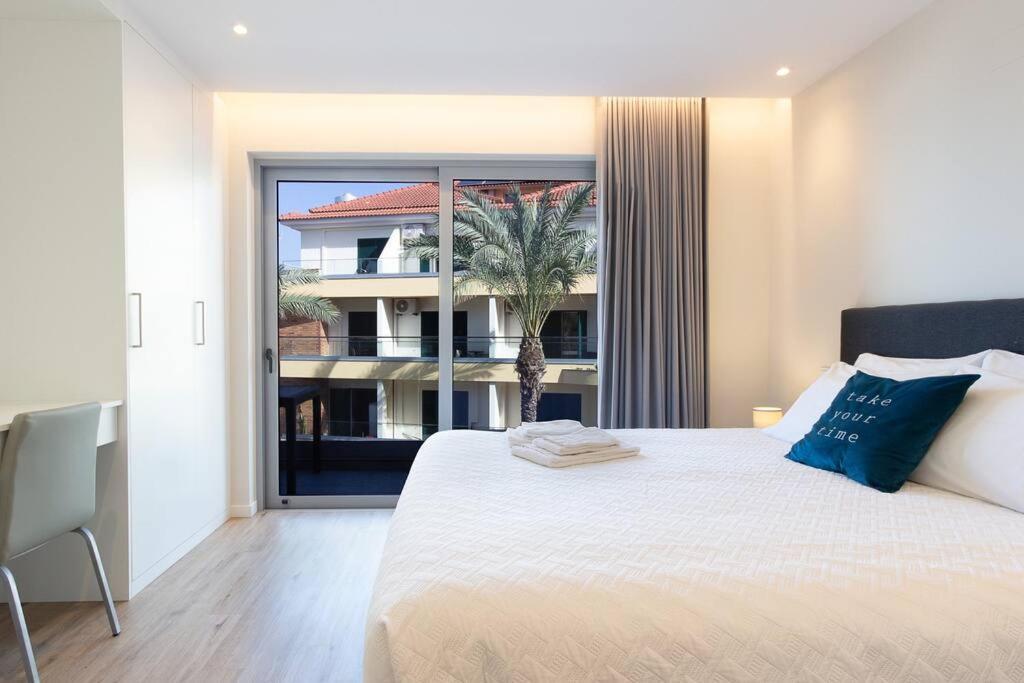 Luxury And Modern In Center