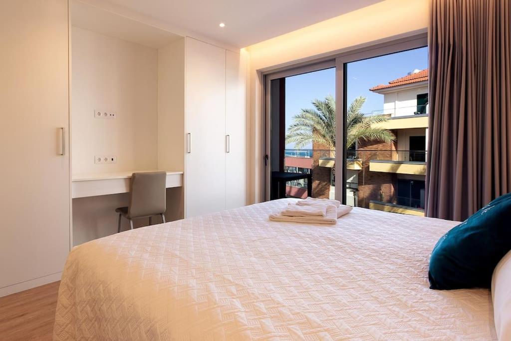 Apartment Luxury And Modern In Center Porto Moniz