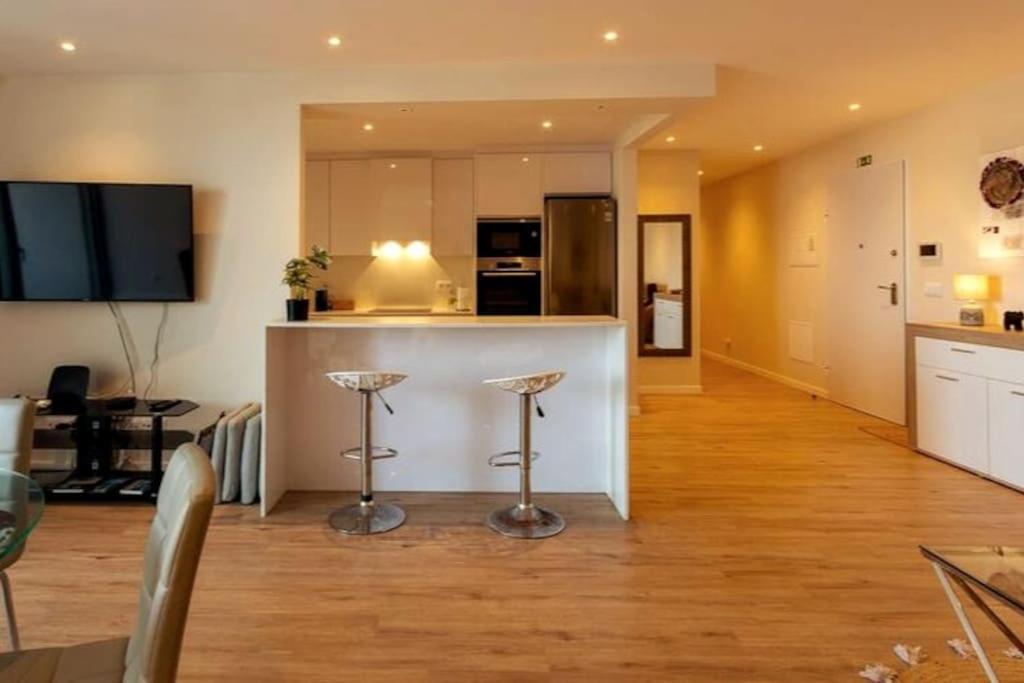 Luxury And Modern In Center *
