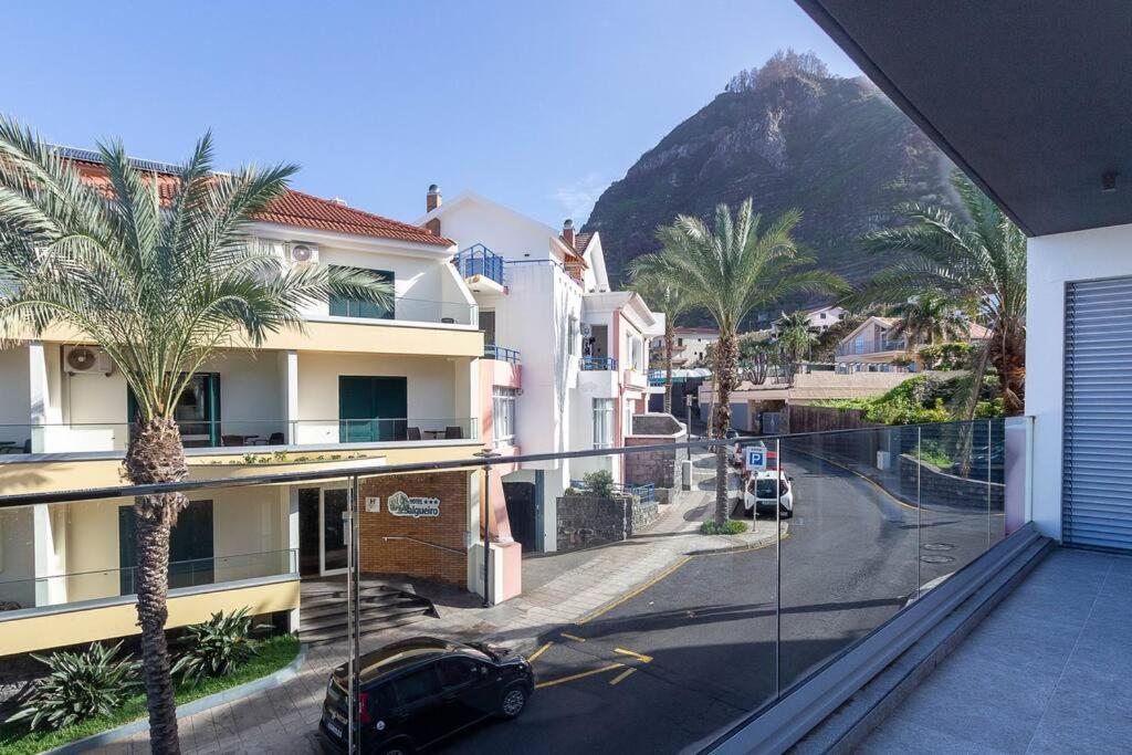 Luxury And Modern In Center Apartment Porto Moniz