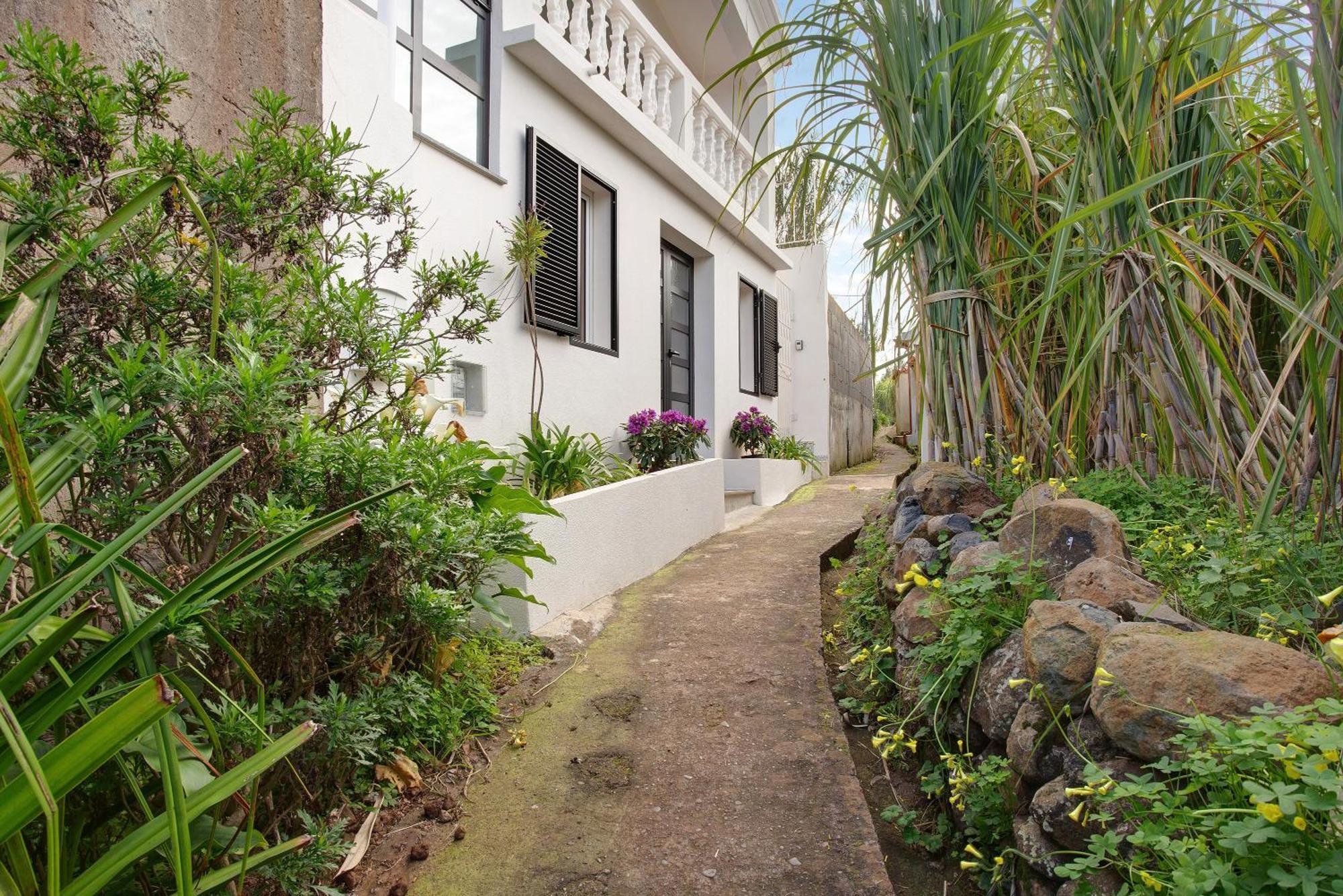 Casa Do Lenhador Holiday home Canhas