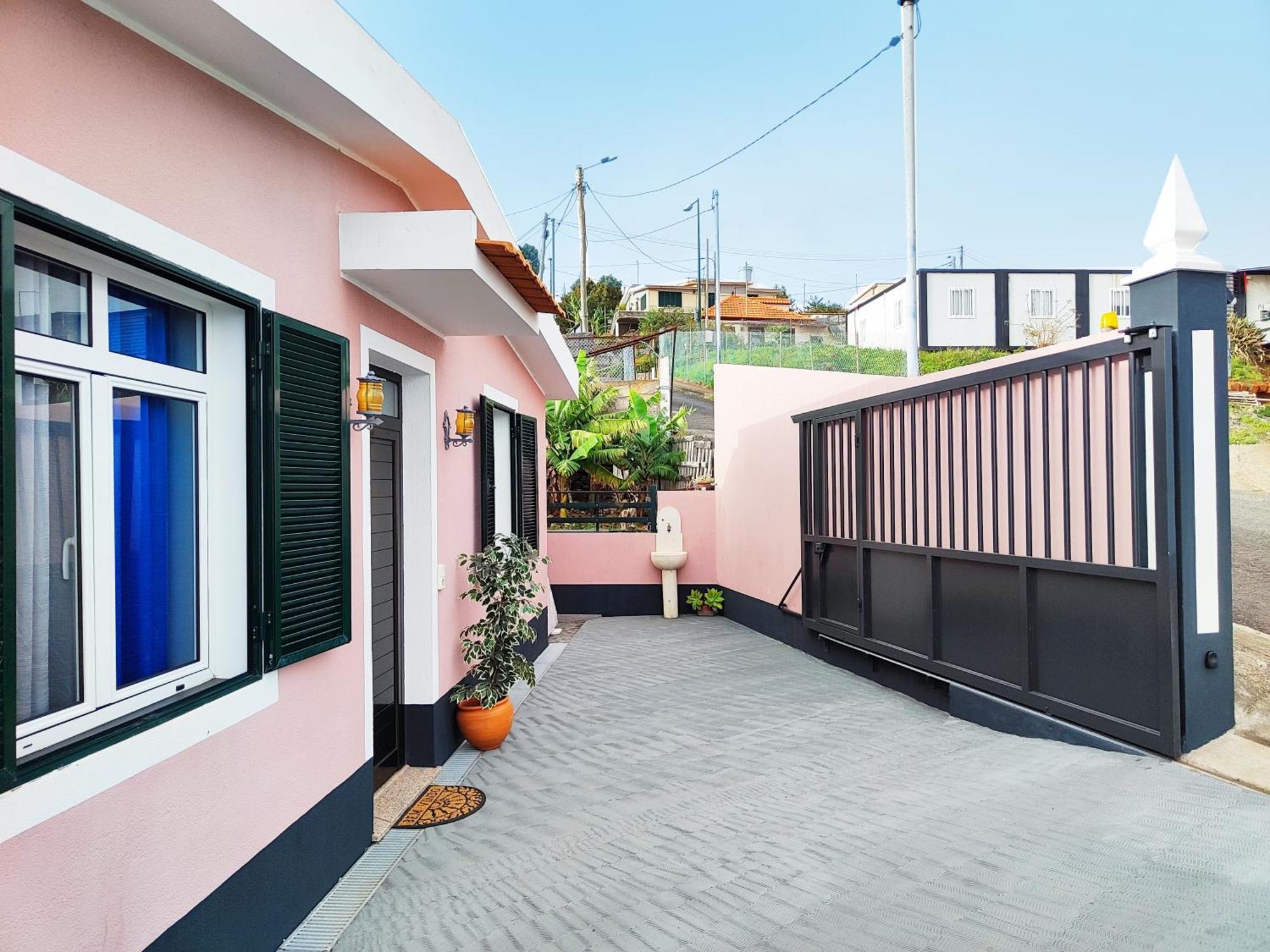 Сasa de vacaciones Gateone Al Airport View House *