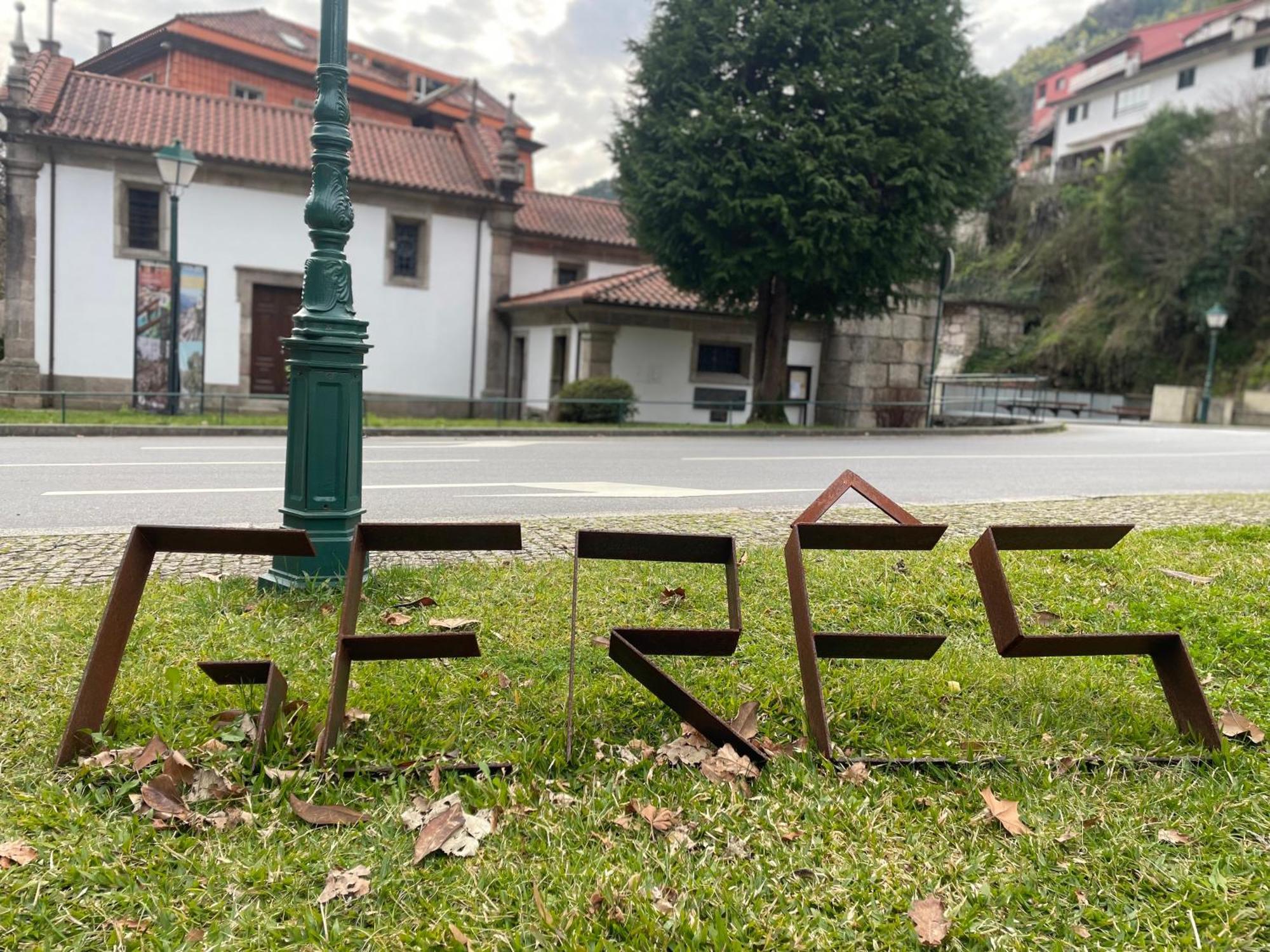 Retiro Andorinhas - *