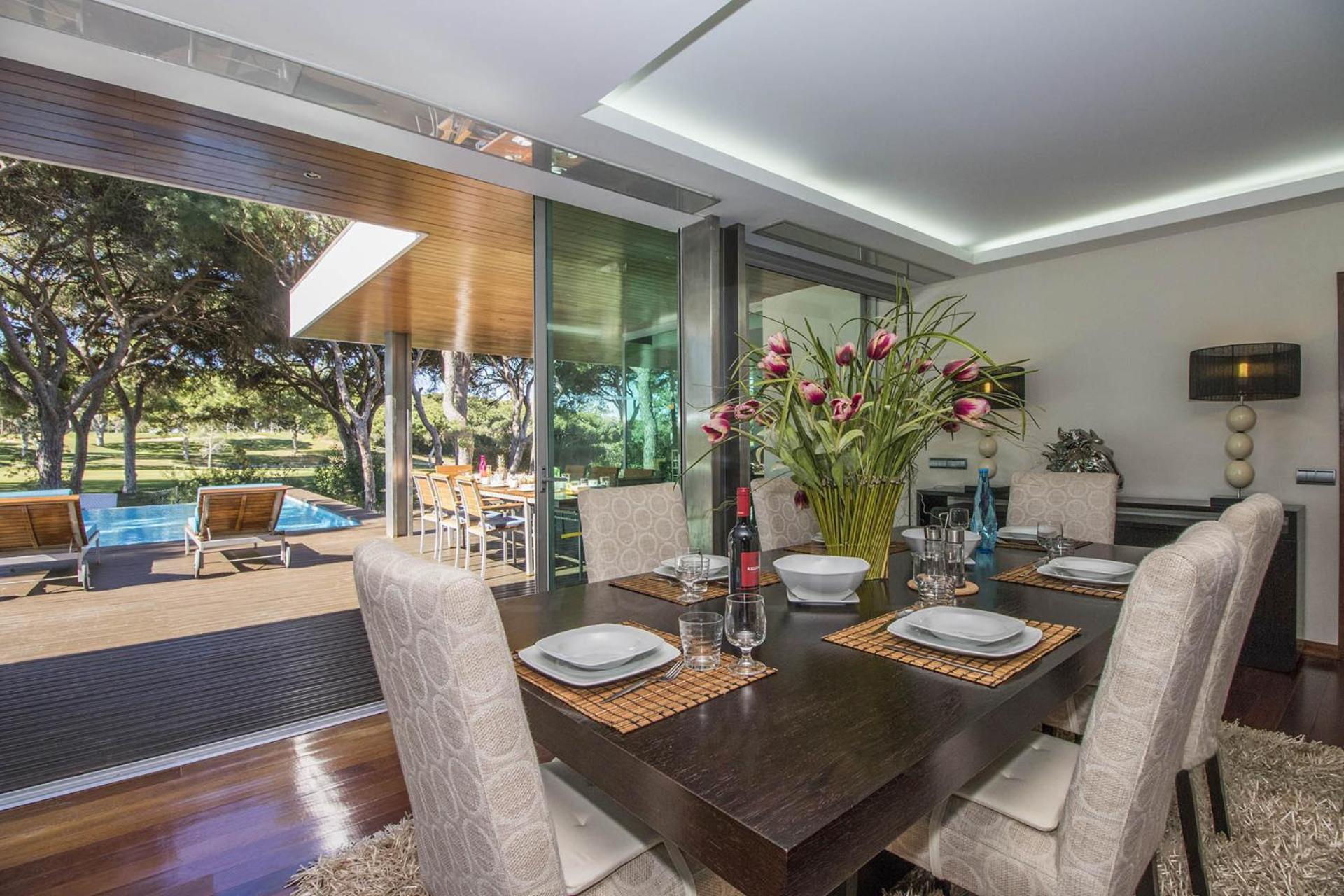 Golf Villa *
