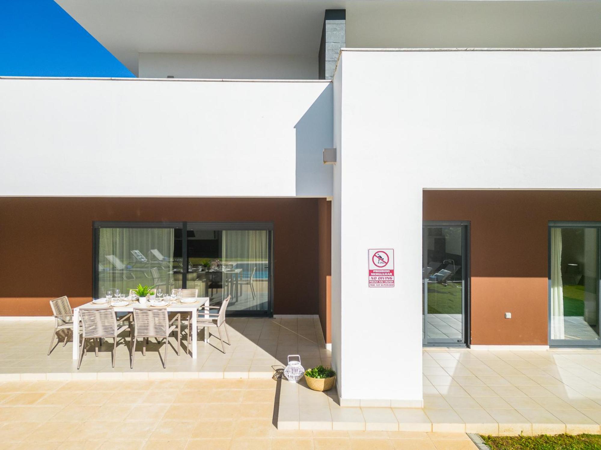 Villa Novochoro - Large Garden- Heatable Pool By Dreamvillasalbufeira *