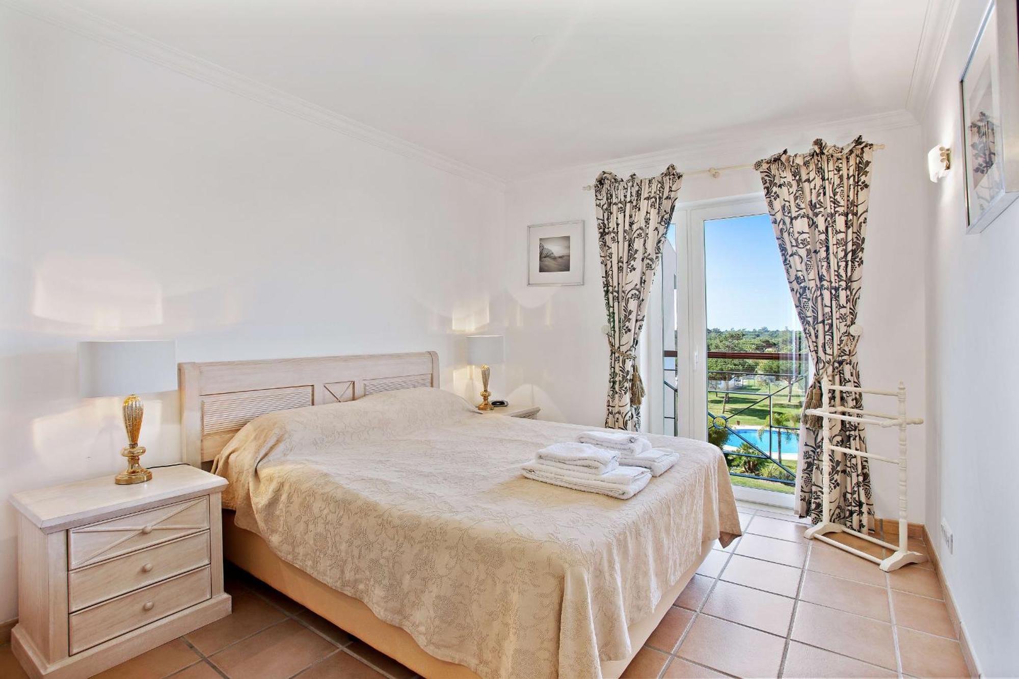 Apartment Nascente-hosted By Sweetstay