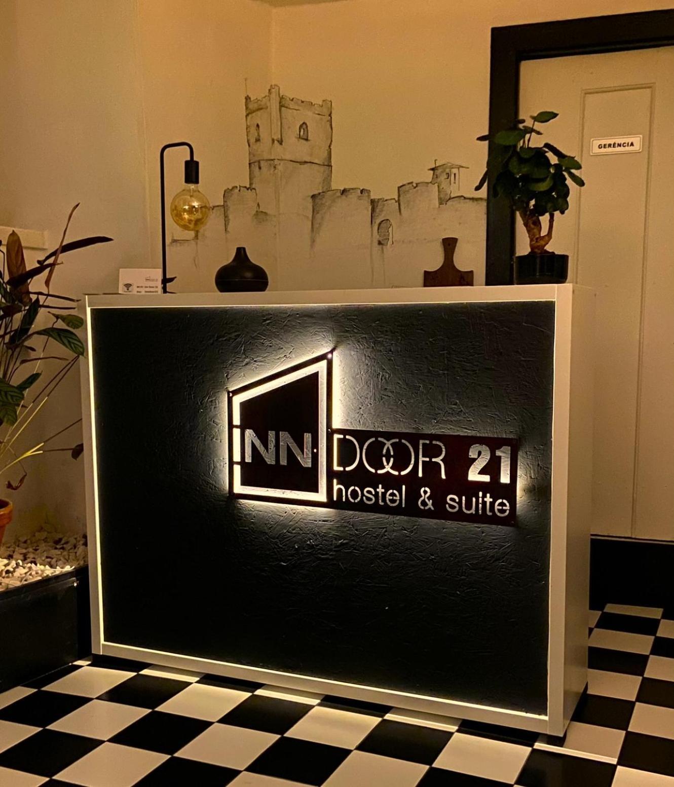 Hostel Door 21 - &