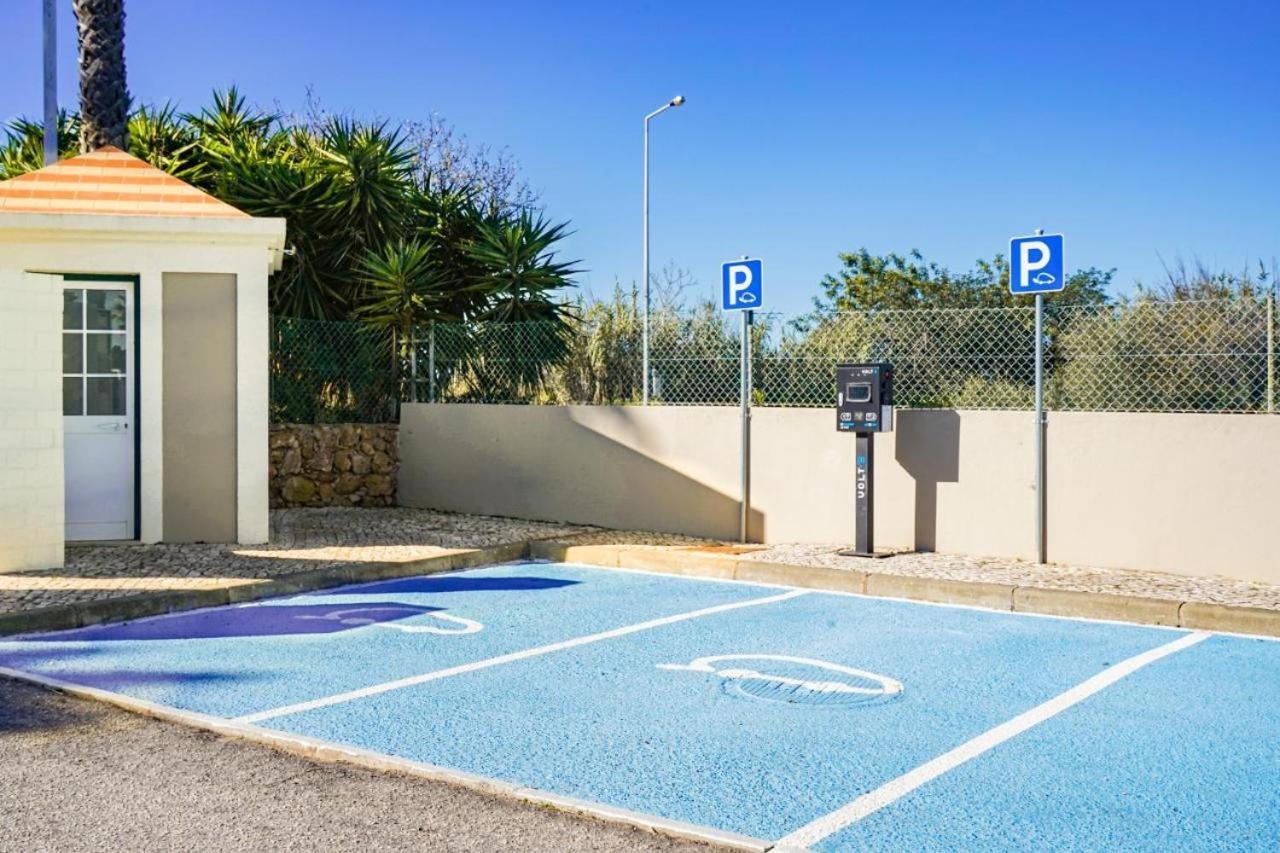Vitor S Plaza Mariosilvat * Portimao