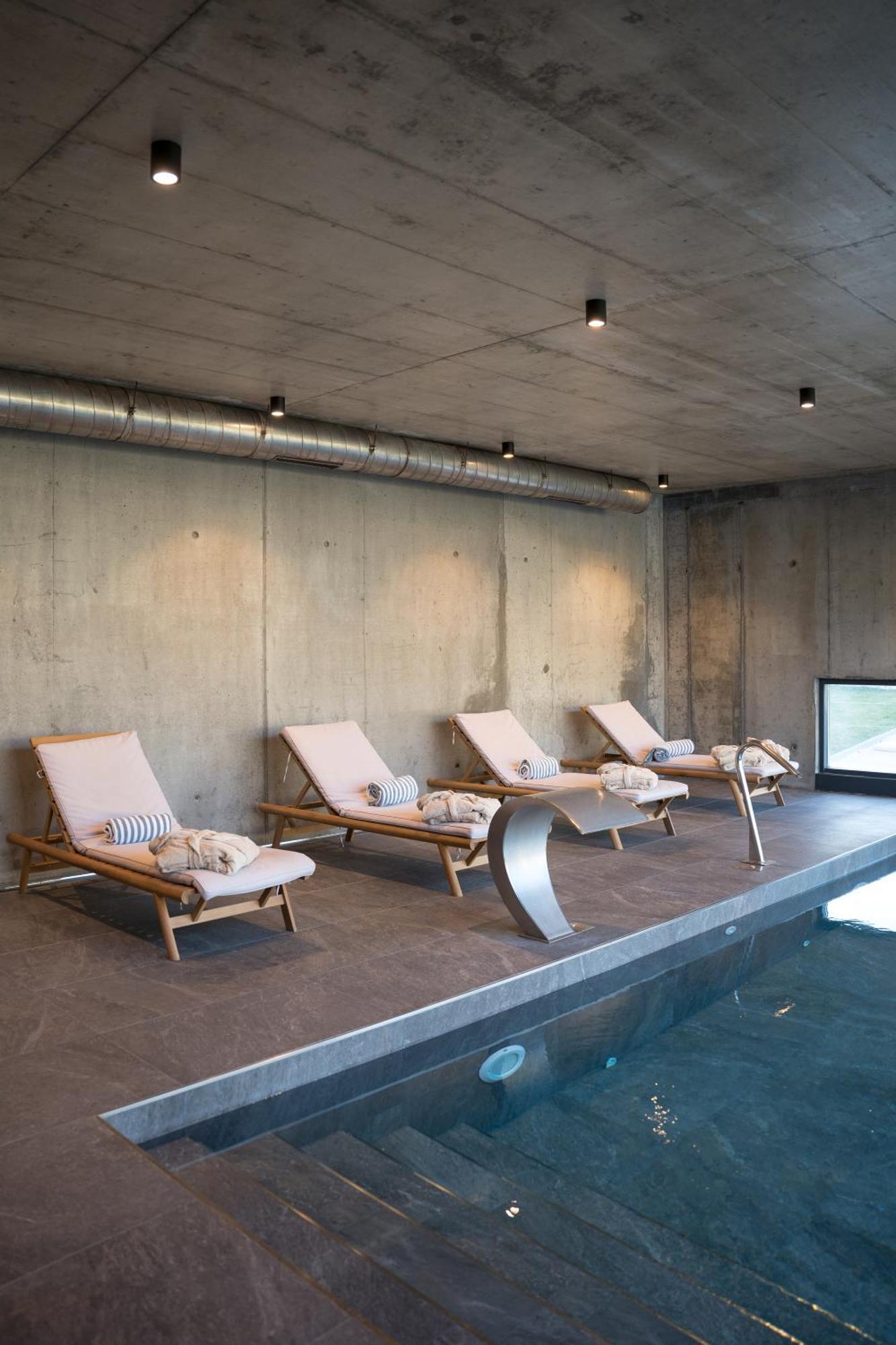Bed & Breakfast Borralha Hotel, Restaurante & 4*