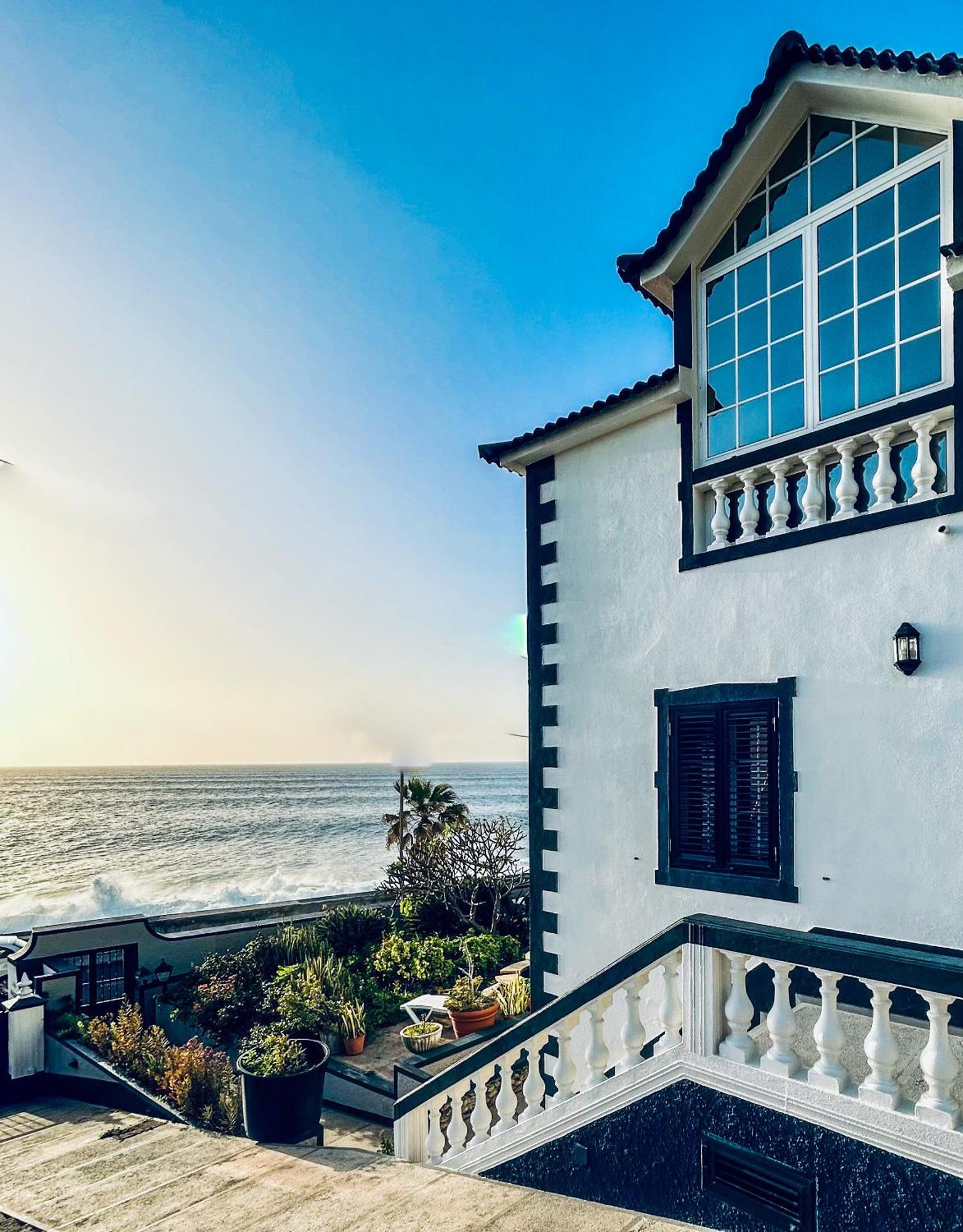 Casa Carneirinho By Ola Madeira * Paul do Mar (Madeira)