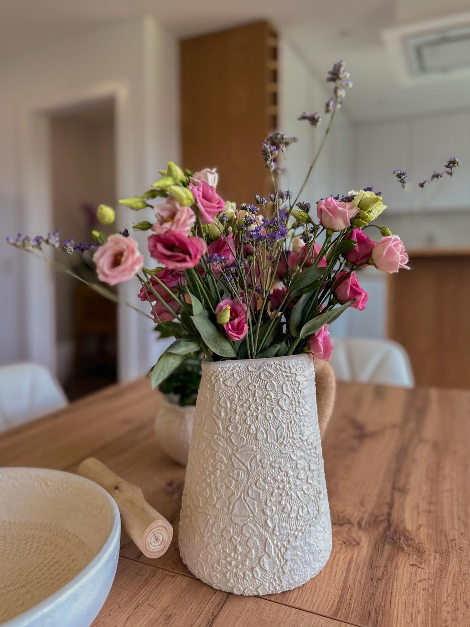 Flora Apartment