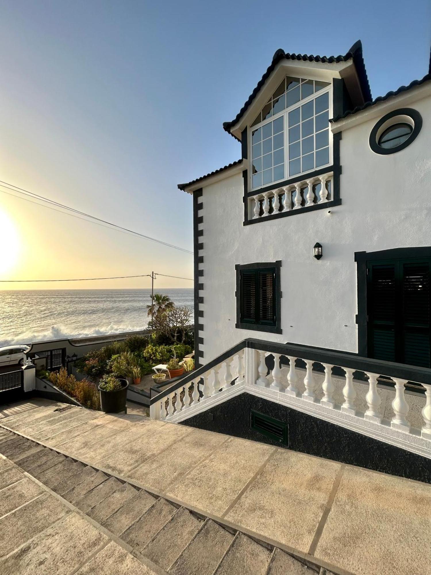 Villa Casa Carneirinho By Ola Madeira Paul do Mar (Madeira)