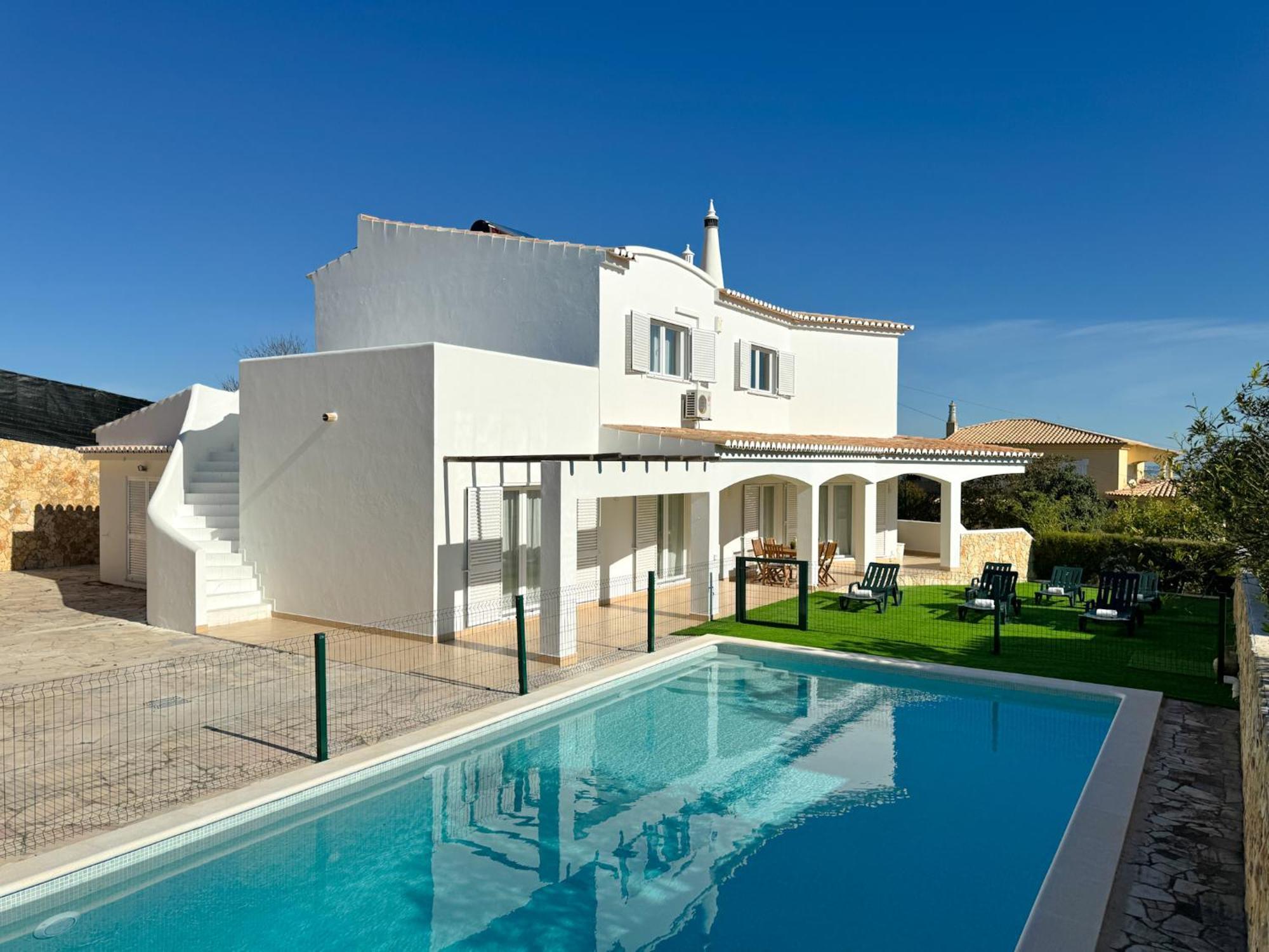 Charming House With Pool And Close To Beaches #1946 * Lagos