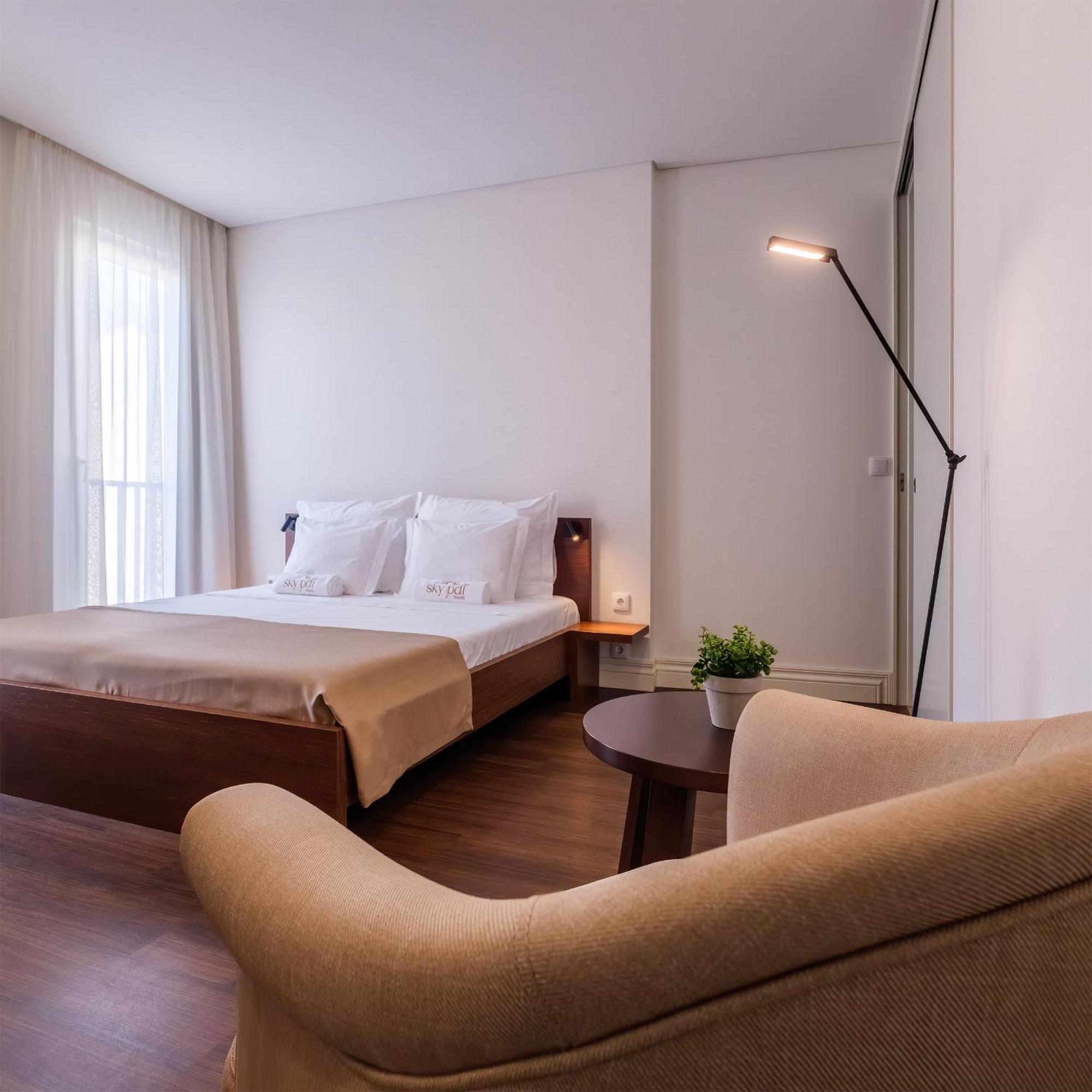Sky Pdl Hostal *
